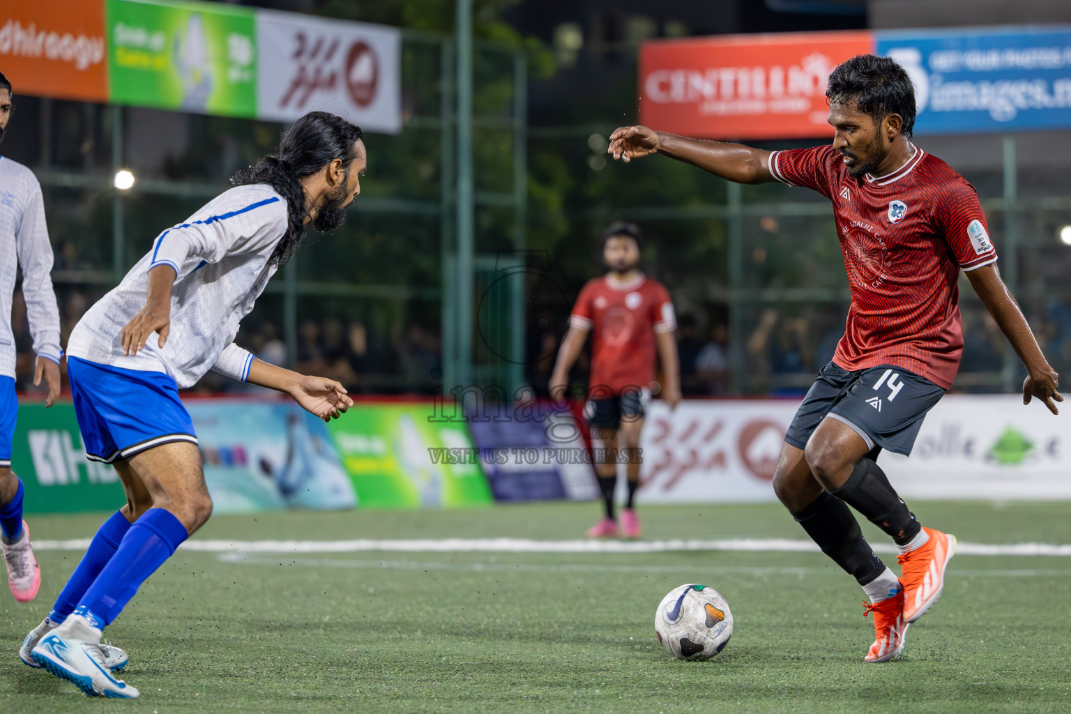 Team Badhahi vs Kulhivaru Vuzaara Club in the Semi-finals of Club Maldives Classic 2024 held in Rehendi Futsal Ground, Hulhumale', Maldives on Thursday, 19th September 2024. Photos: Ismail Thoriq / images.mv