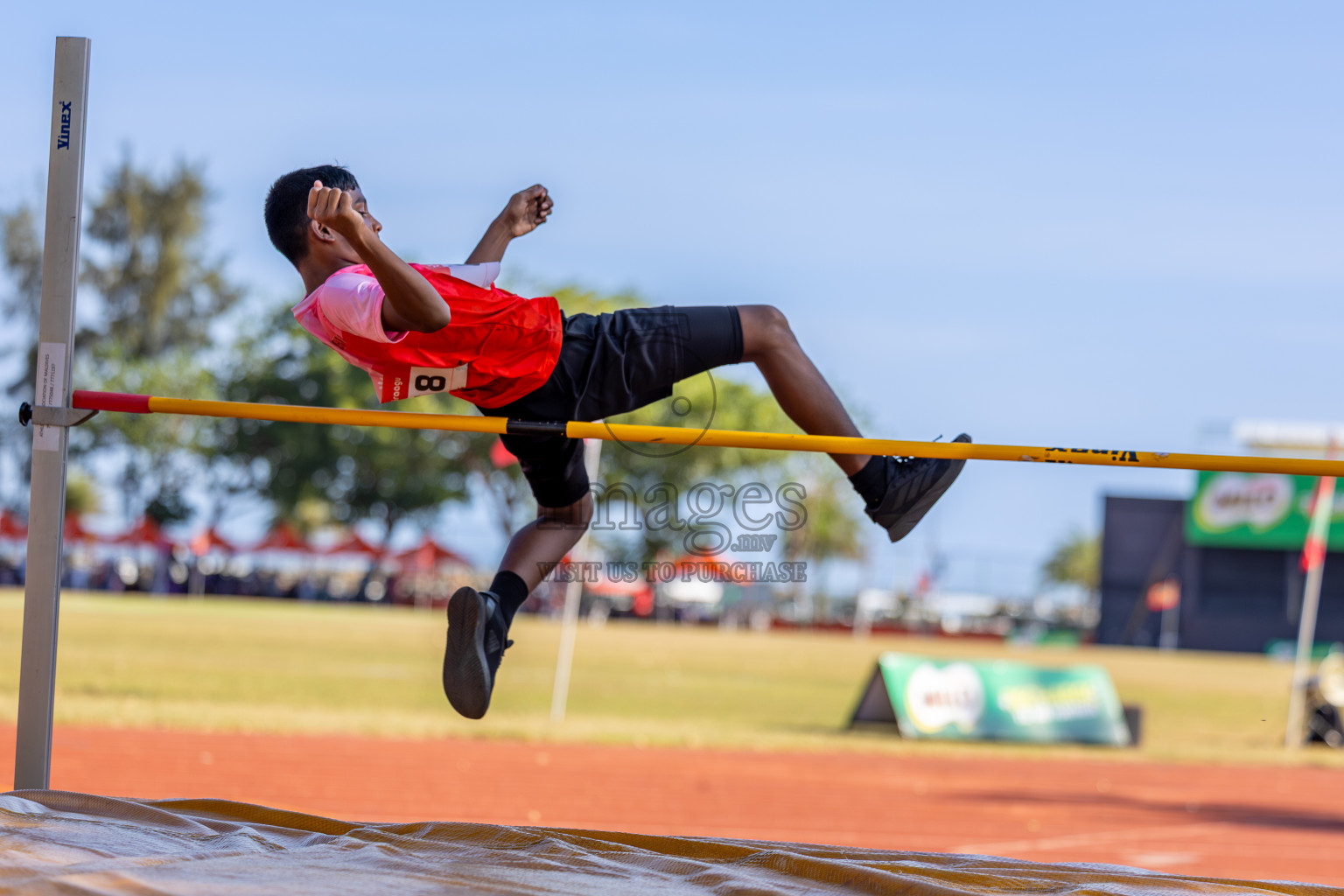 Day 1 of Inter-school Athletics Championship 2025 held in Ekuveni Synthetic Track, Male', Maldives on Monday, 06th October 2025. Photos by: Nausham Waheed, Areef, Ismail Thoriq / Images.mv