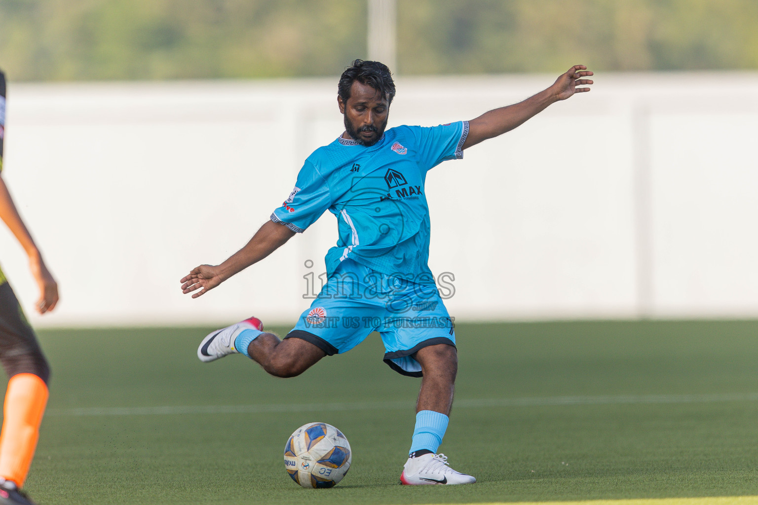 Irumathi FC VS Middle East in Day 5 of Eydhafushi Cup 2025 held in Eydhafushi Football Stadium at B. Eydhafushi, Maldives on Tuesday, 9th September 2025. Photos: Arif Rasheed / images.mv