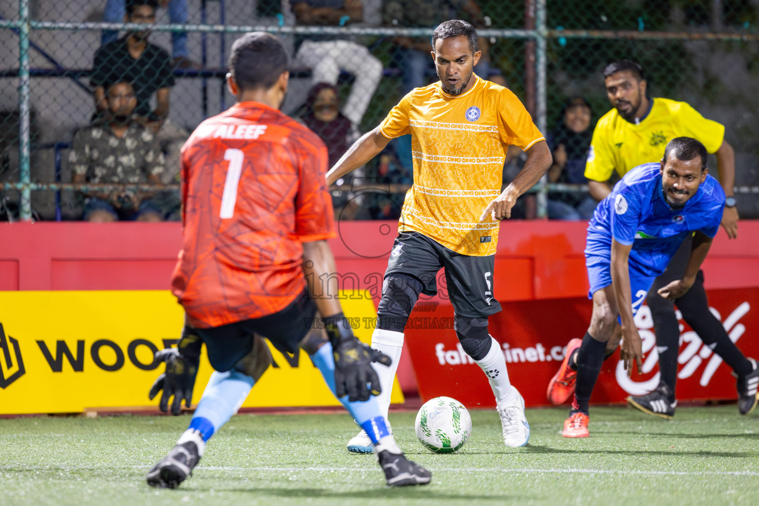 Police Club vs Club Male' City in Day 5 of Office League 2025 was held on Sunday, 20th April 2025 in Hulhumale', Maldives.
Photos: Ismail Thoriq / images.mv