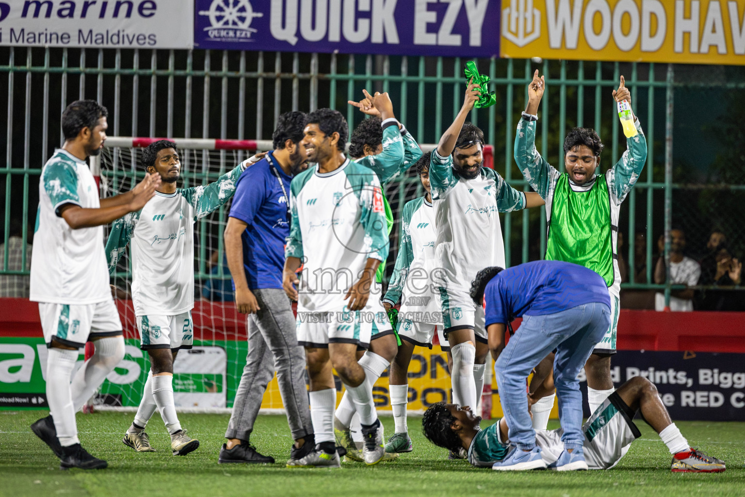 HDh Nolhivaran vs HDh Kumundhoo in Day 13 of Golden Futsal Challenge 2025 was held on Friday, 17th January 2025, in Hulhumale', Maldives 
Photos: Hassan Simah / images.mv