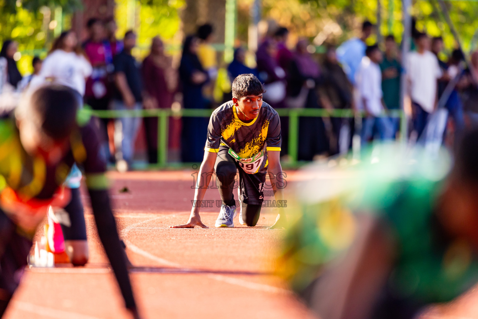 Day 1 of Inter-school Athletics Championship 2025 held in Ekuveni Synthetic Track, Male', Maldives on Monday, 06th October 2025. Photos by: Nausham Waheed / Images.mv