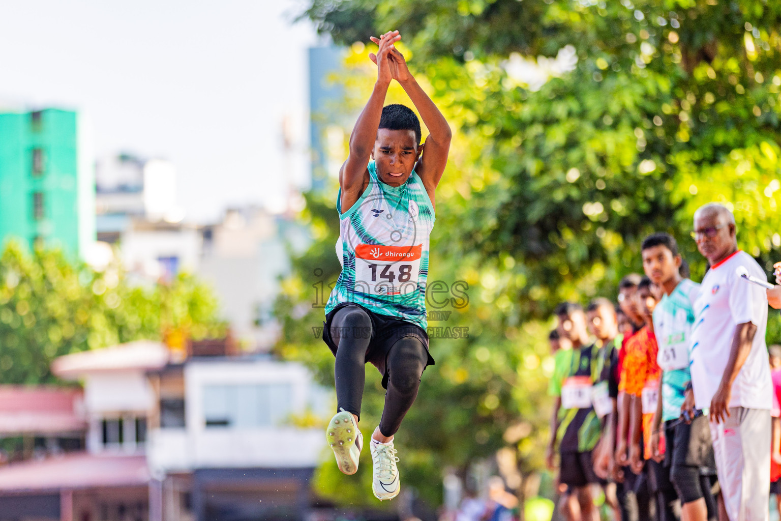 Day 3 of Inter-school Athletics Championship 2025 held in Ekuveni Synthetic Track, Male', Maldives on Wednesday, 08th October 2025. Photos by: Areef Adam / Images.mv