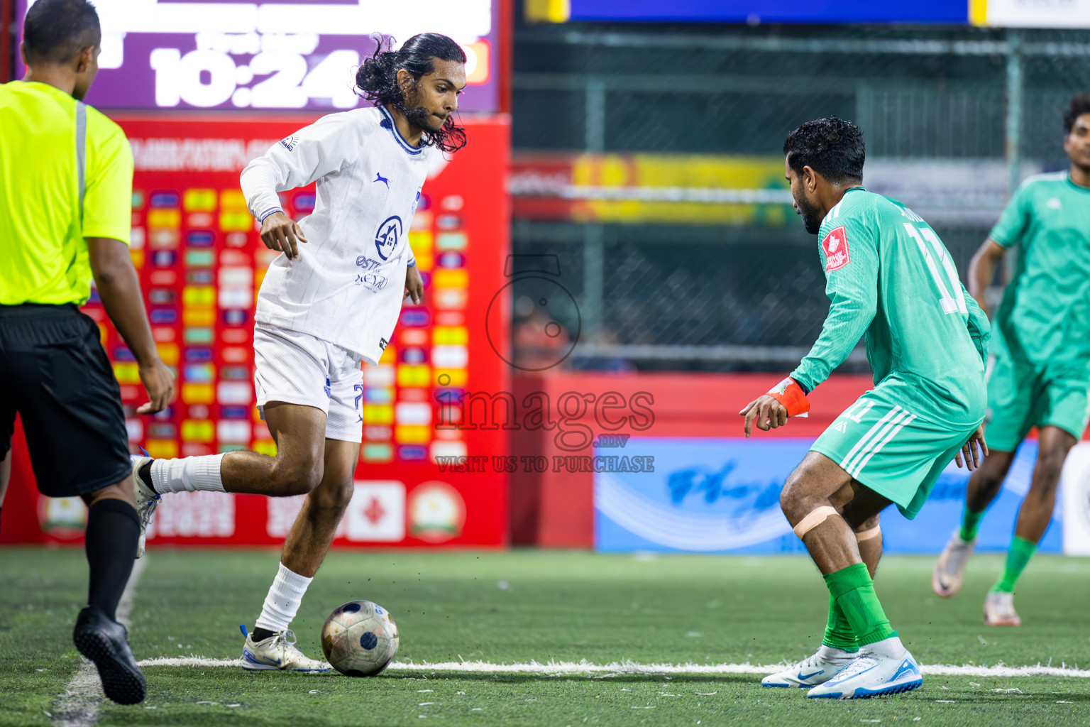 GA Dhaandhoo vs GA Gemanafushi in Day 14 of Golden Futsal Challenge 2025 was held on Saturday, 18th January 2025, in Hulhumale', Maldives. Photos: Ismail Thoriq / images.mv