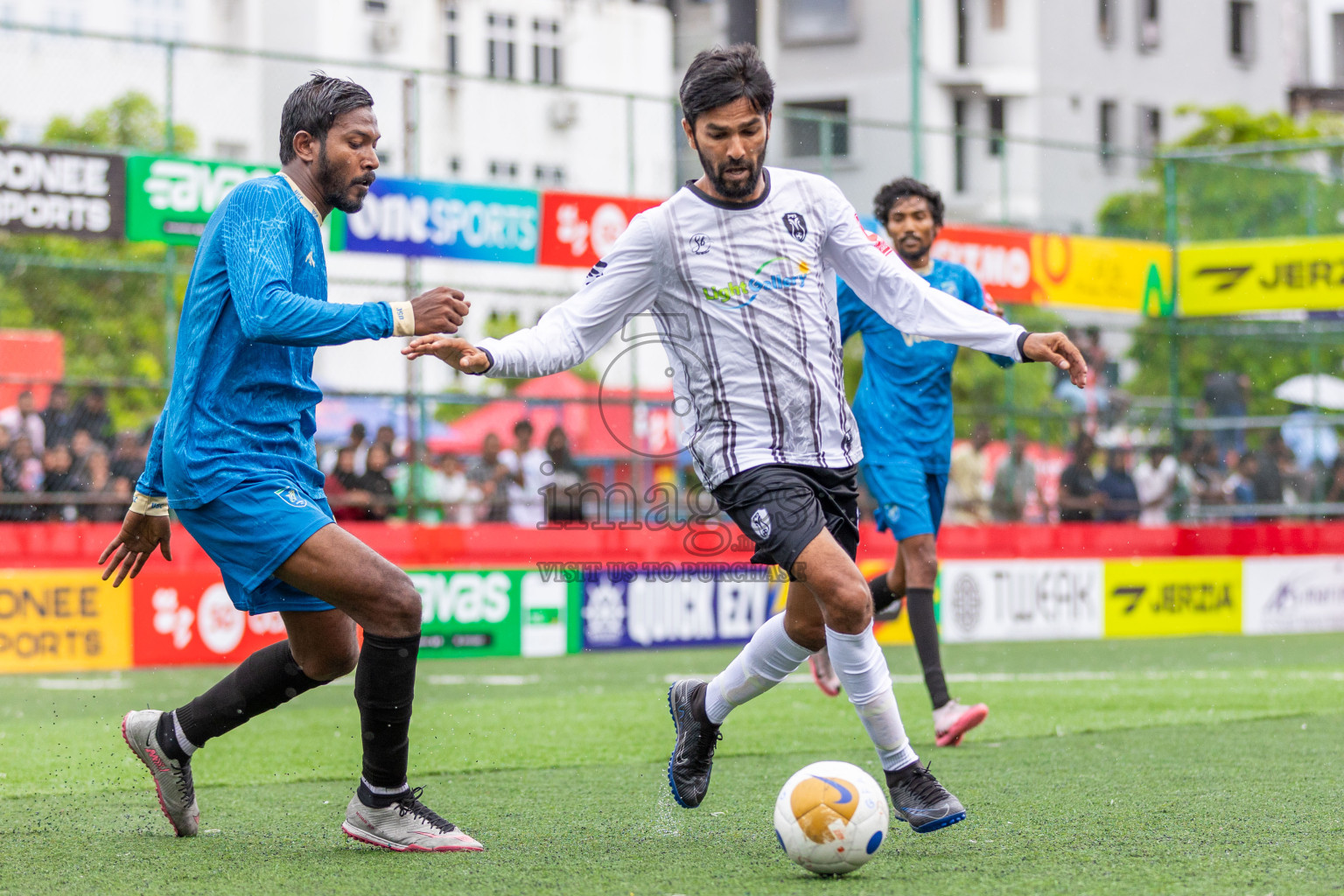 N. Miladhoo vs N.Velidhoo in Day 21 of Golden Futsal Challenge 2025 was held on Saturday , 25 January 2025, in Hulhumale', Maldives. Photos: Shuu Abdul Sattar, / images.mv