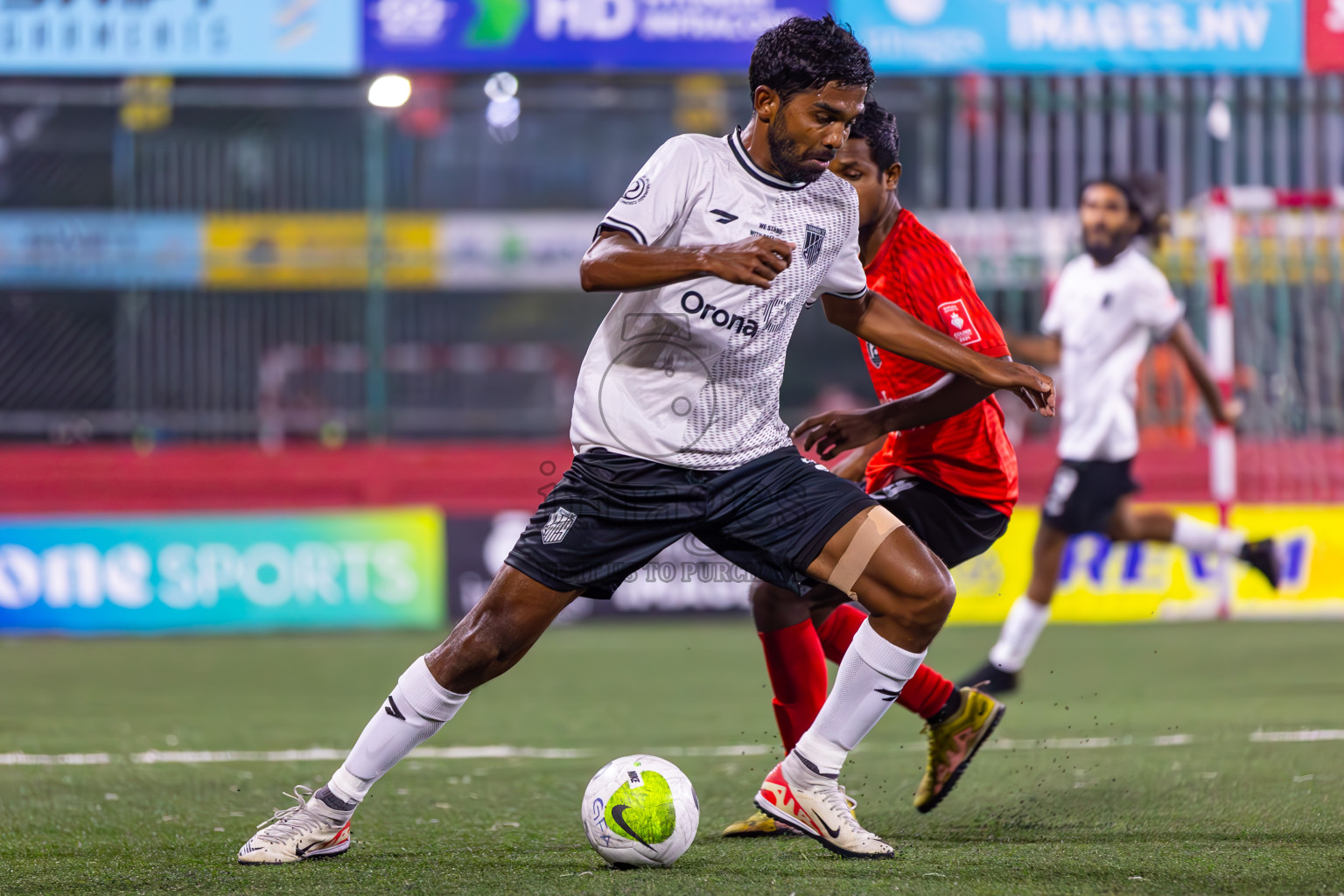 Sh Lhaimagu vs Sh Kanditheemu in Day 16 of Golden Futsal Challenge 2024 was held on Tuesday, 30th January 2024, in Hulhumale', Maldives
Photos: Ismail Thoriq / images.mv