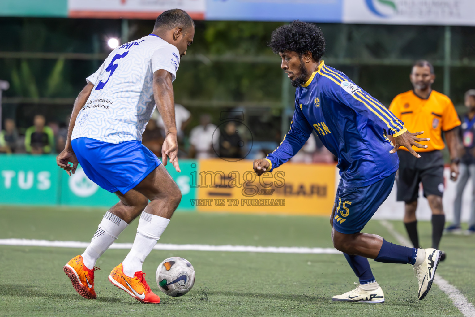 HPSN vs Fisheries RC in Club Maldives Classic 2024 held in Rehendi Futsal Ground, Hulhumale', Maldives on Tuesday, 10th September 2024.
Photos: Ismail Thoriq / images.mv