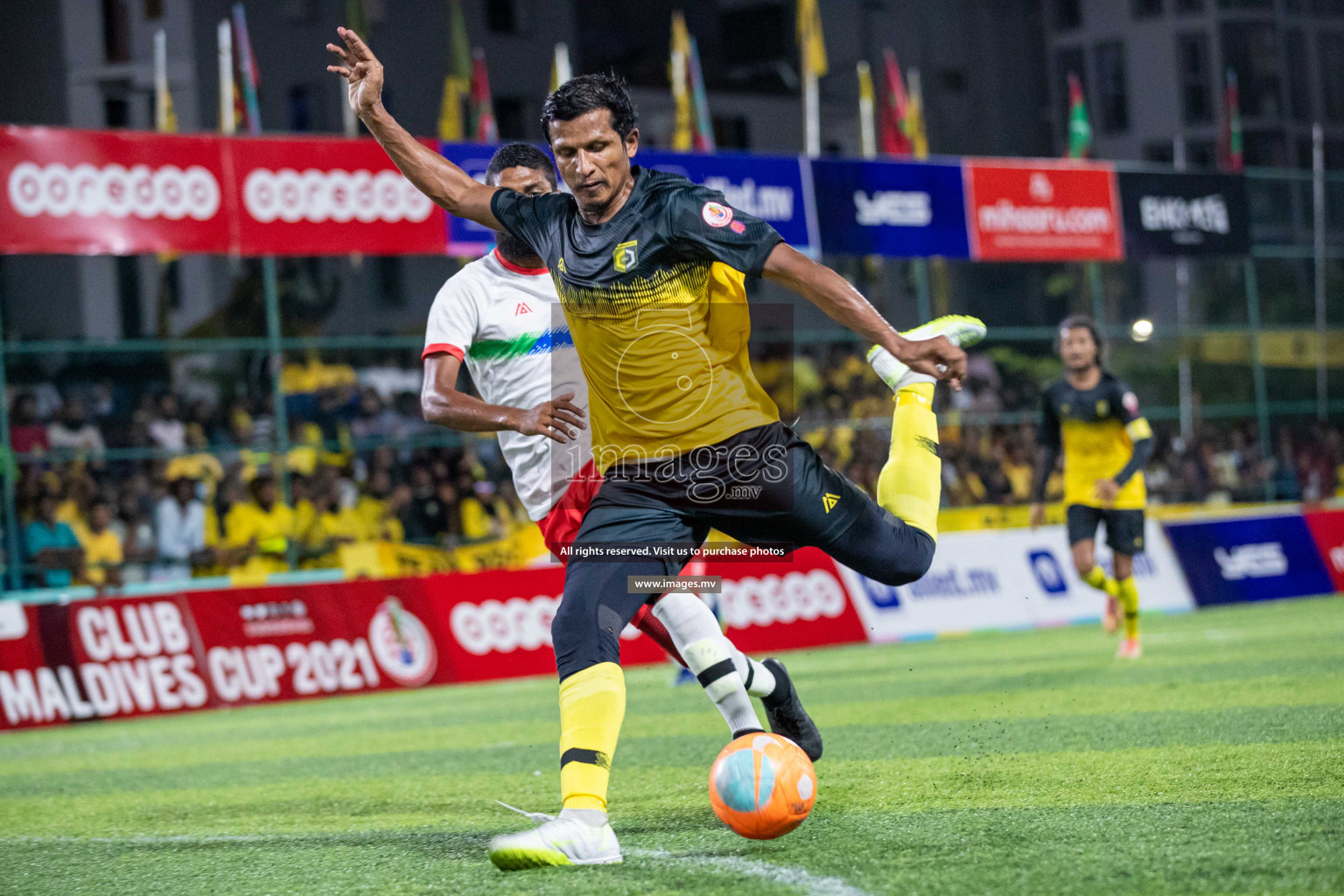 Team FSM Vs Prisons Club in the Semi Finals of Club Maldives 2021 held in Hulhumale, Maldives on 15 December 2021. Photos: Shuu Abdul Sattar / images.mv