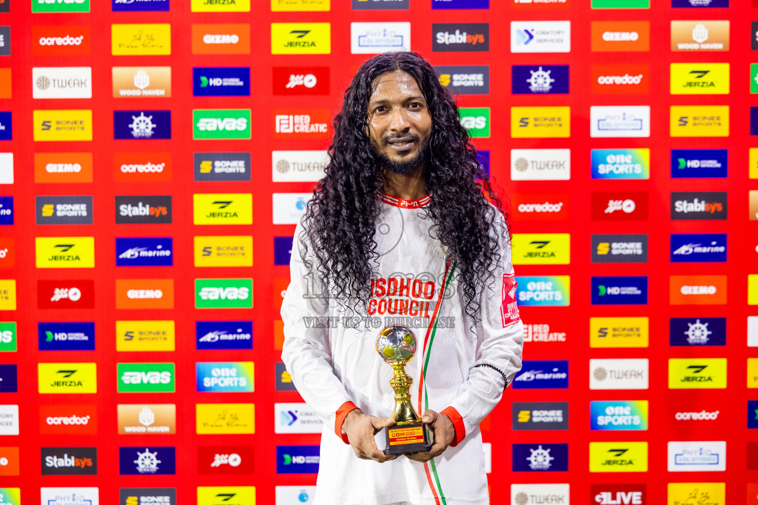 R Kalaidhoo vs R Isdhoo in Day 14 of Golden Futsal Challenge 2025 was held on Saturday, 18th January 2025, in Hulhumale', Maldives. Photos: Nausham Waheed / images.mv