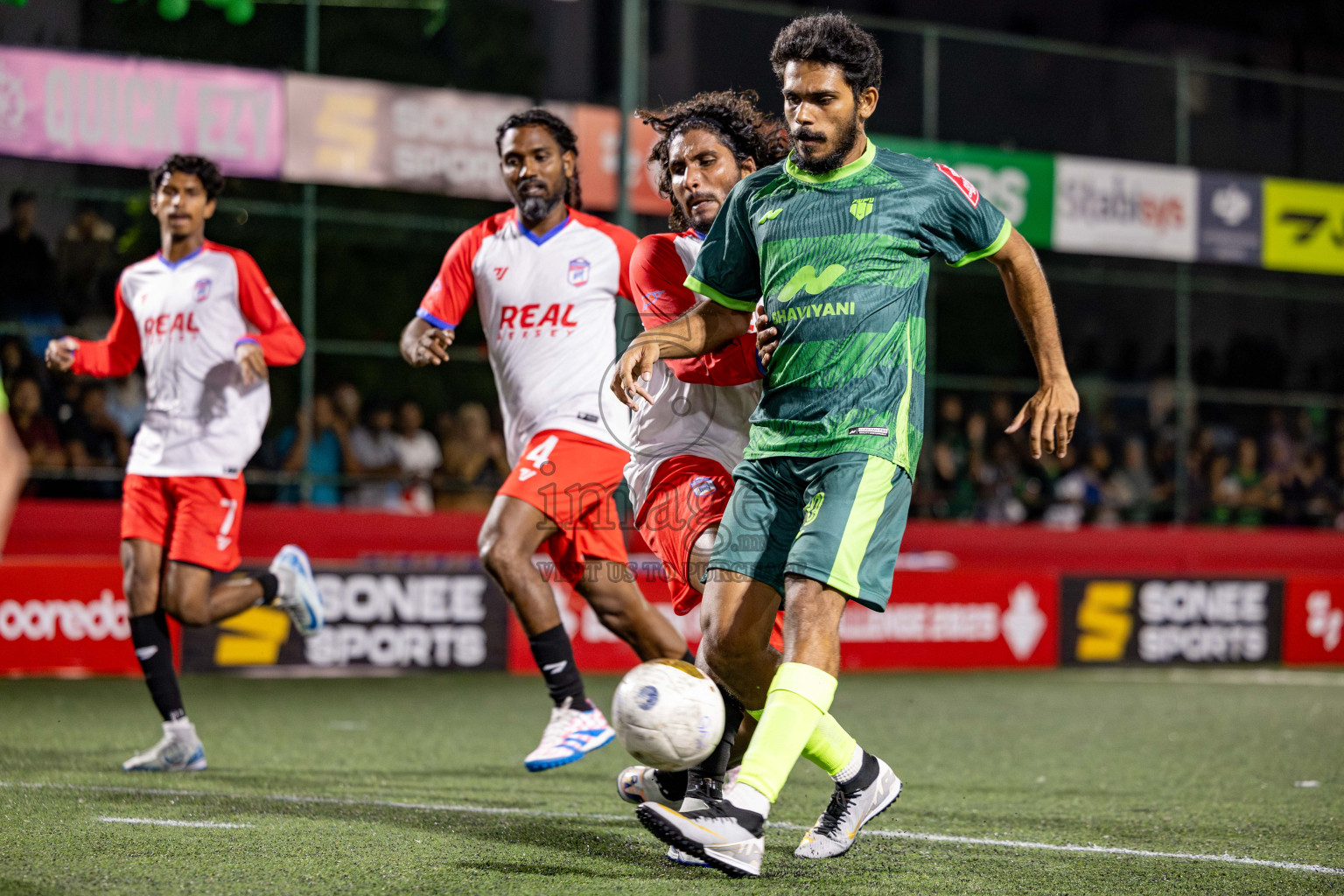 Th. Kinbidhoo VS Th. Dhiyamigili in Day 18 of Golden Futsal Challenge 2025 was held on Wednesday, 22nd January 2025, in Hulhumale', Maldives. Photos: Nausham Waheed / images.mv