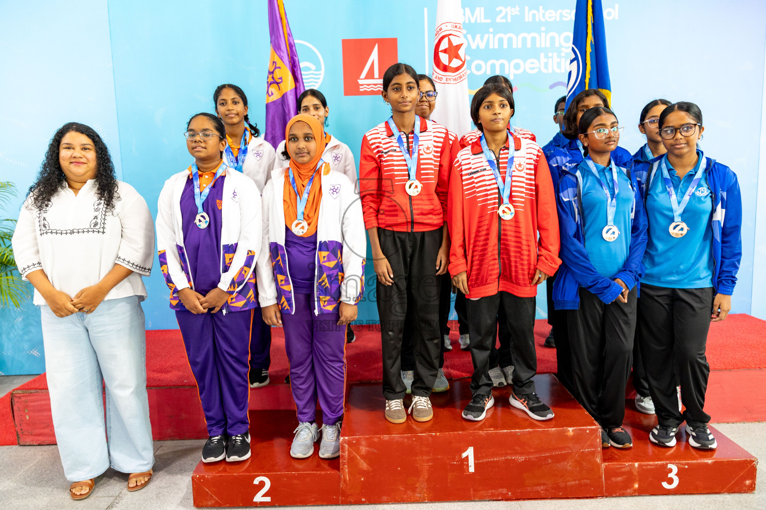 Closing Ceremony of BML 21st Interschool Swimming Competition 2025 .was held in Hulhumale' Swimming Pool, Hulhumale', Maldives on Saturday, 18th October 2025. 
Photos: Hassan Simah / images.mv