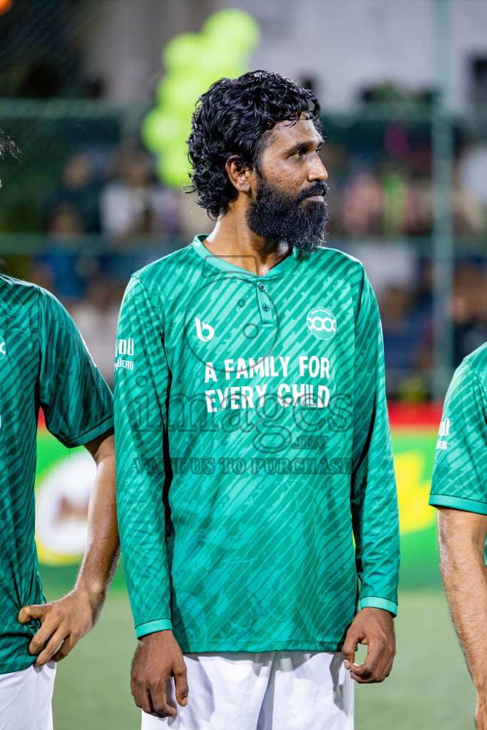 TEAM BADHAHI vs THAULEEMEE GULHUN in Club Maldives Classic 2024 held in Rehendi Futsal Ground, Hulhumale', Maldives on Monday, 16th September 2024. Photos: Shu / images.mv