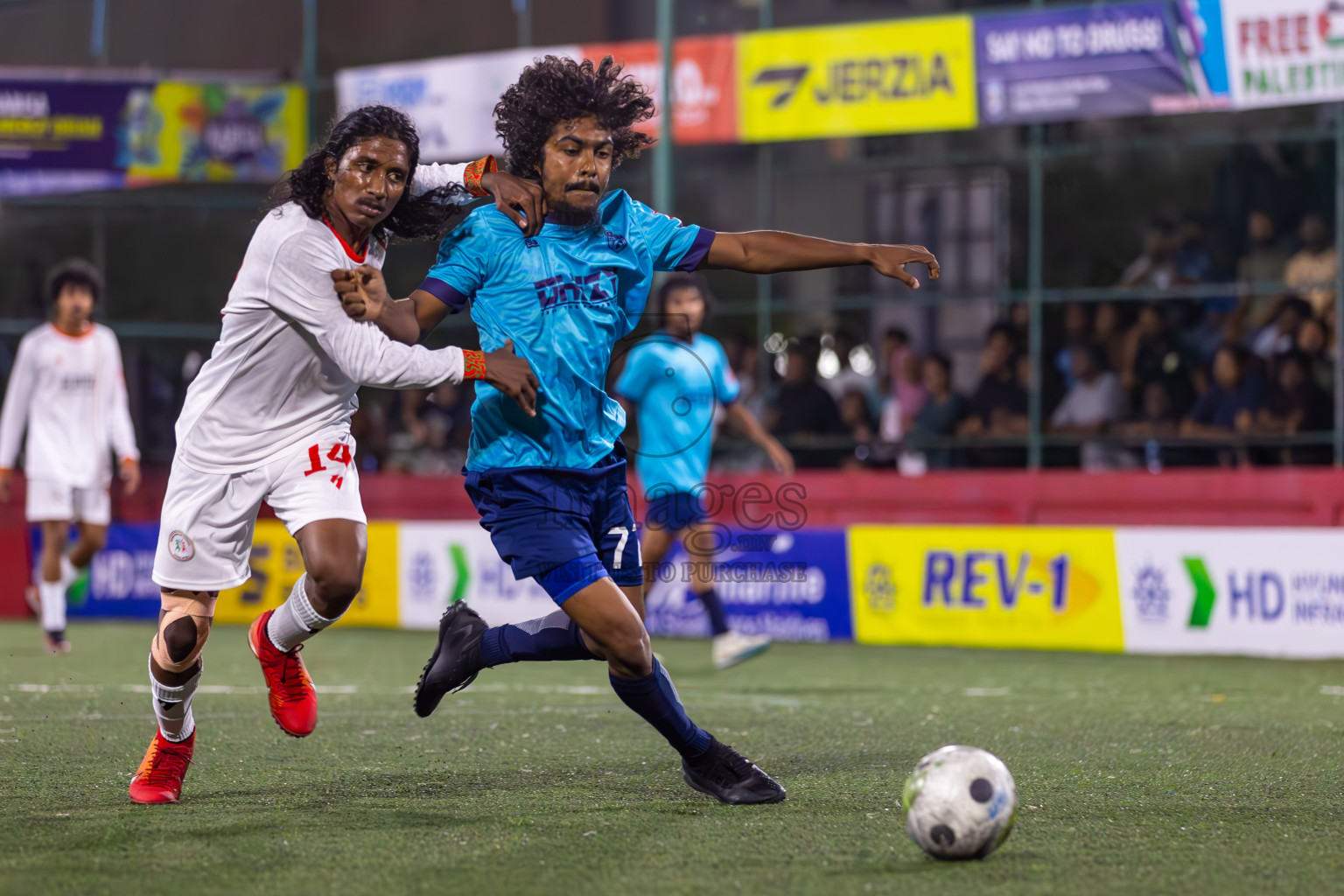 L Maamendhoo vs L Isdhoo in Day 12 of Golden Futsal Challenge 2024 was held on Friday, 26th January 2024, in Hulhumale', Maldives
Photos: Ismail Thoriq / images.mv