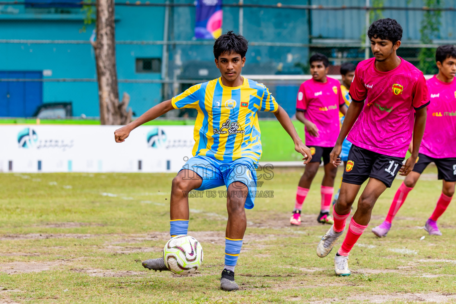 Club Valencia vs United Victory (U16) in Day 10 of Dhivehi Youth League 2024 held at Henveiru Stadium on Sunday, 15th December 2024. Photos: Nausham Waheed / Images.mv