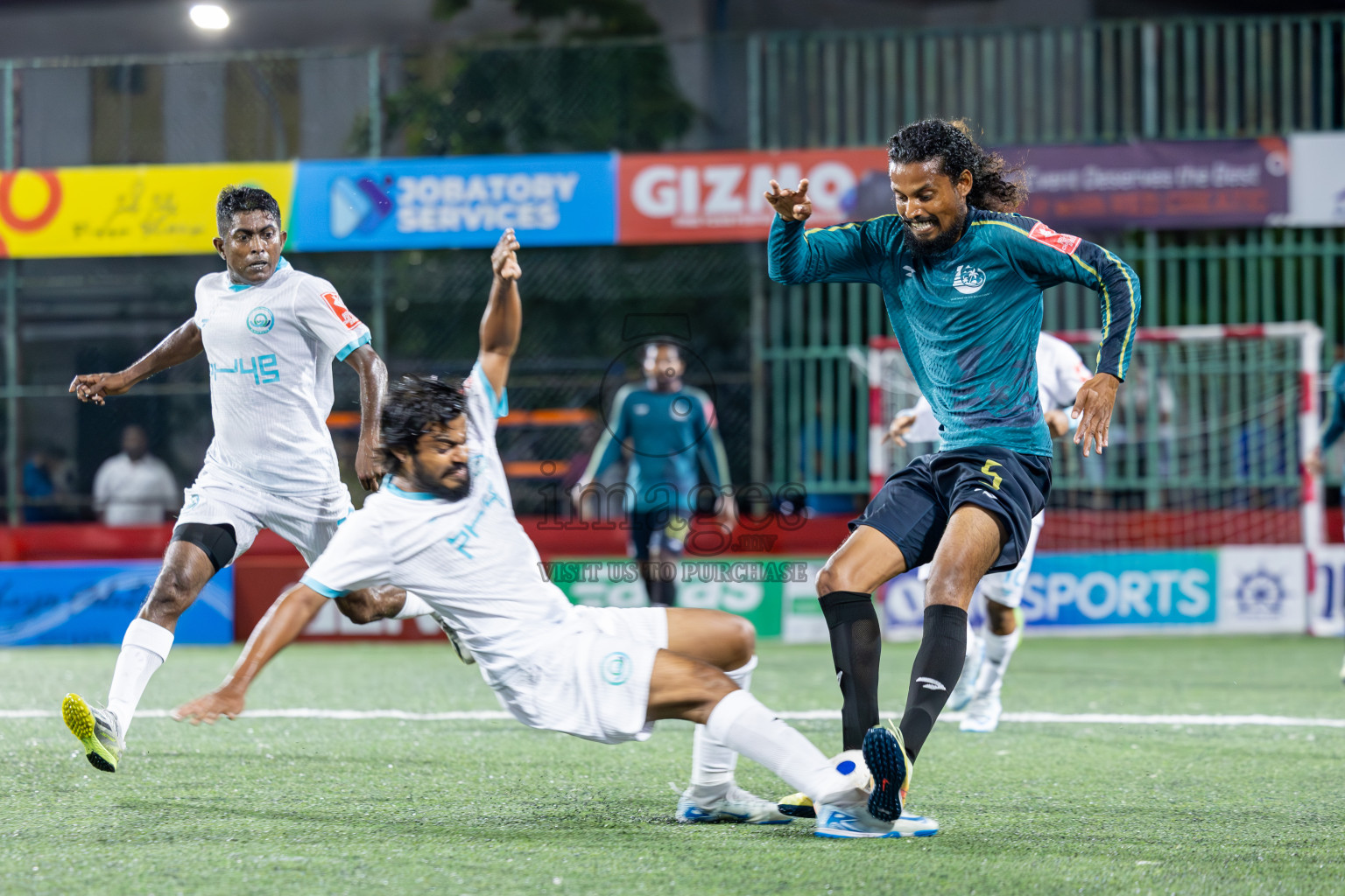 K Thulusdhoo vs K Gulhi in Day 10 of Golden Futsal Challenge 2025 was held on Tuesday, 14th January 2025, in Hulhumale', Maldives Photos: Ismail Thoriq / images.mv