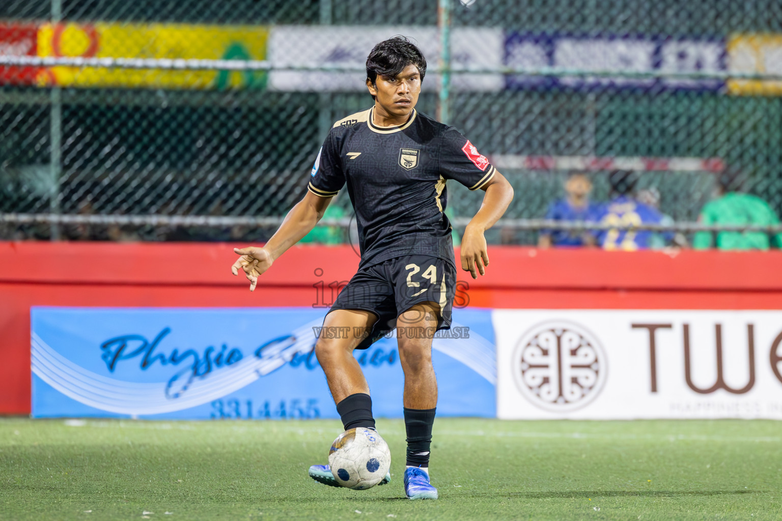 HA Dhidhdhoo vs HDh Neykurendhoo in Zone Round on Day 31 of Golden Futsal Challenge 2025 was held on Tuesday, 4th February 2025, in Hulhumale', Maldives.
Photos: Ismail Thoriq / images.mv