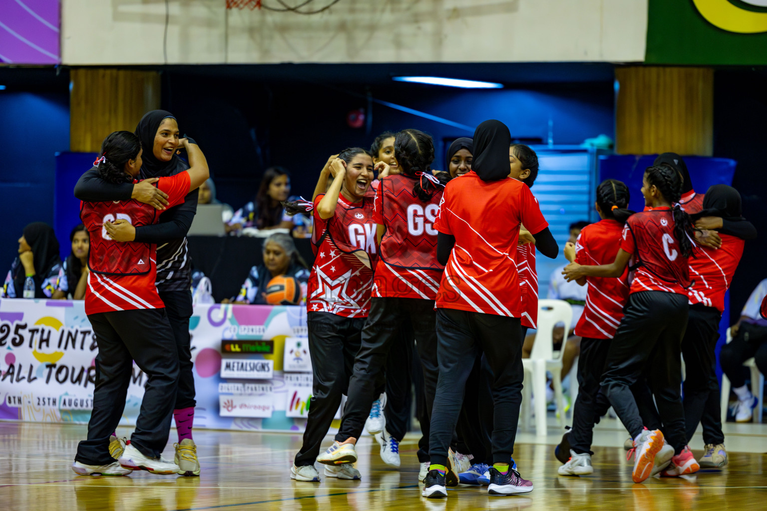 Iskandhar School vs Ghiyasuddin International School in the U15 Finals of Inter-school Netball Tournament held in Social Center at Male', Maldives on Monday, 26th August 2024. Photos: Hassan Simah / images.mv