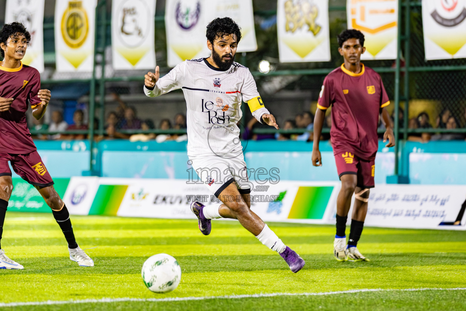 Ifhaams vs Comienzo fc in Semi Finals of Laamehi Dhiggaru Ekuveri Futsal Challenge 2025 was held on Sunday, 27th July 2025, at Dhiggaru Futsal Ground, Dhiggaru, Maldives Photos: Areef Adam / images.mv