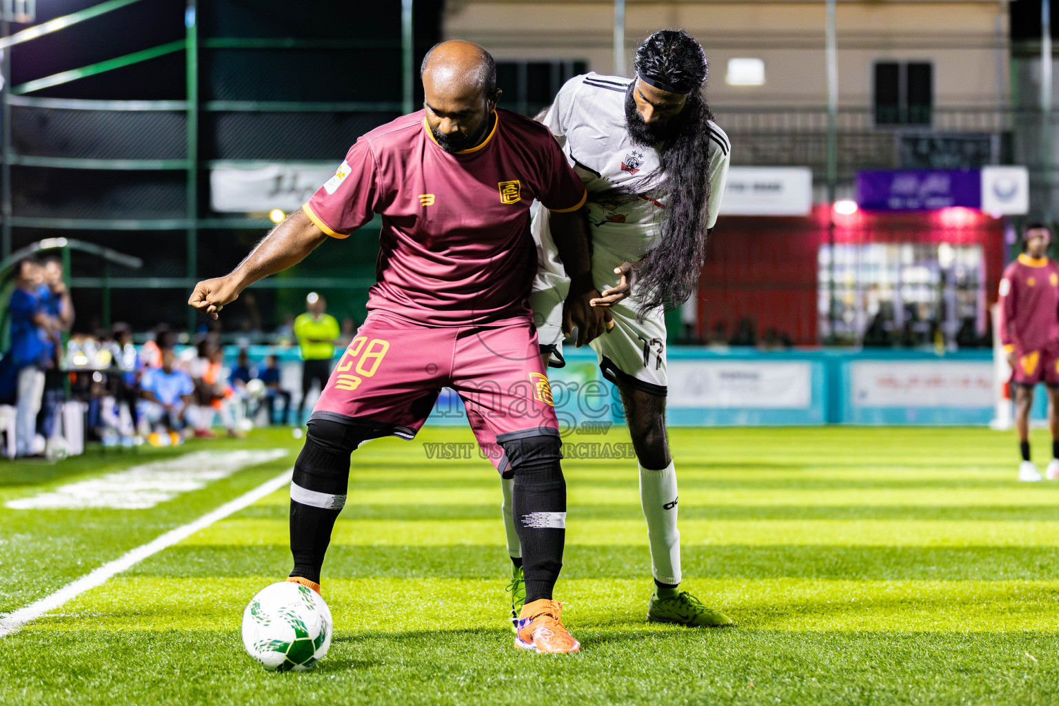 Ifhaams vs Comienzo fc in Semi Finals of Laamehi Dhiggaru Ekuveri Futsal Challenge 2025 was held on Sunday, 27th July 2025, at Dhiggaru Futsal Ground, Dhiggaru, Maldives Photos: Areef Adam / images.mv