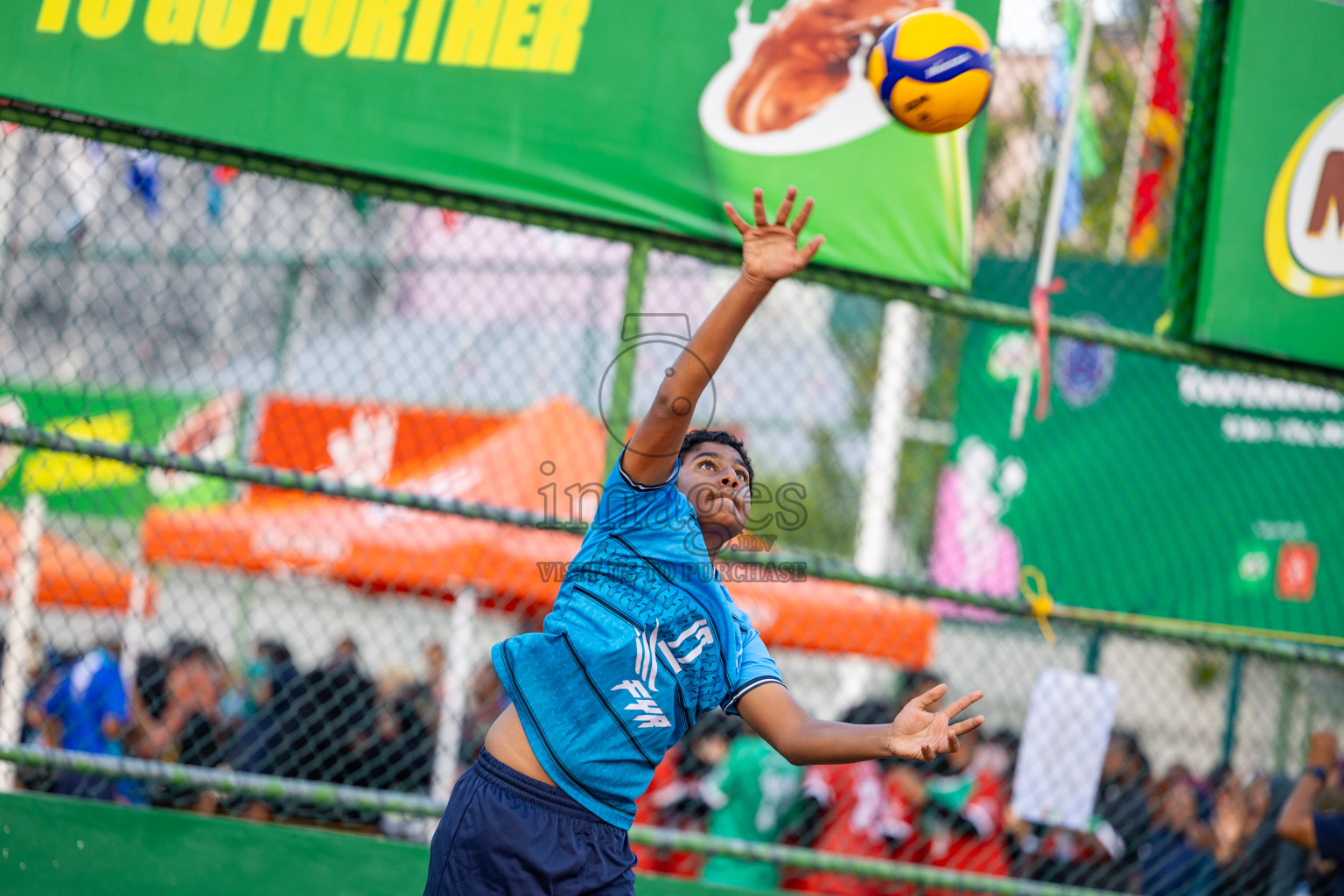 Day 6 of Interschool Volleyball Tournament 2024 was held in Ekuveni Volleyball Court at Male', Maldives on Thursday, 28th November 2024.
Photos: Ismail Thoriq / images.mv