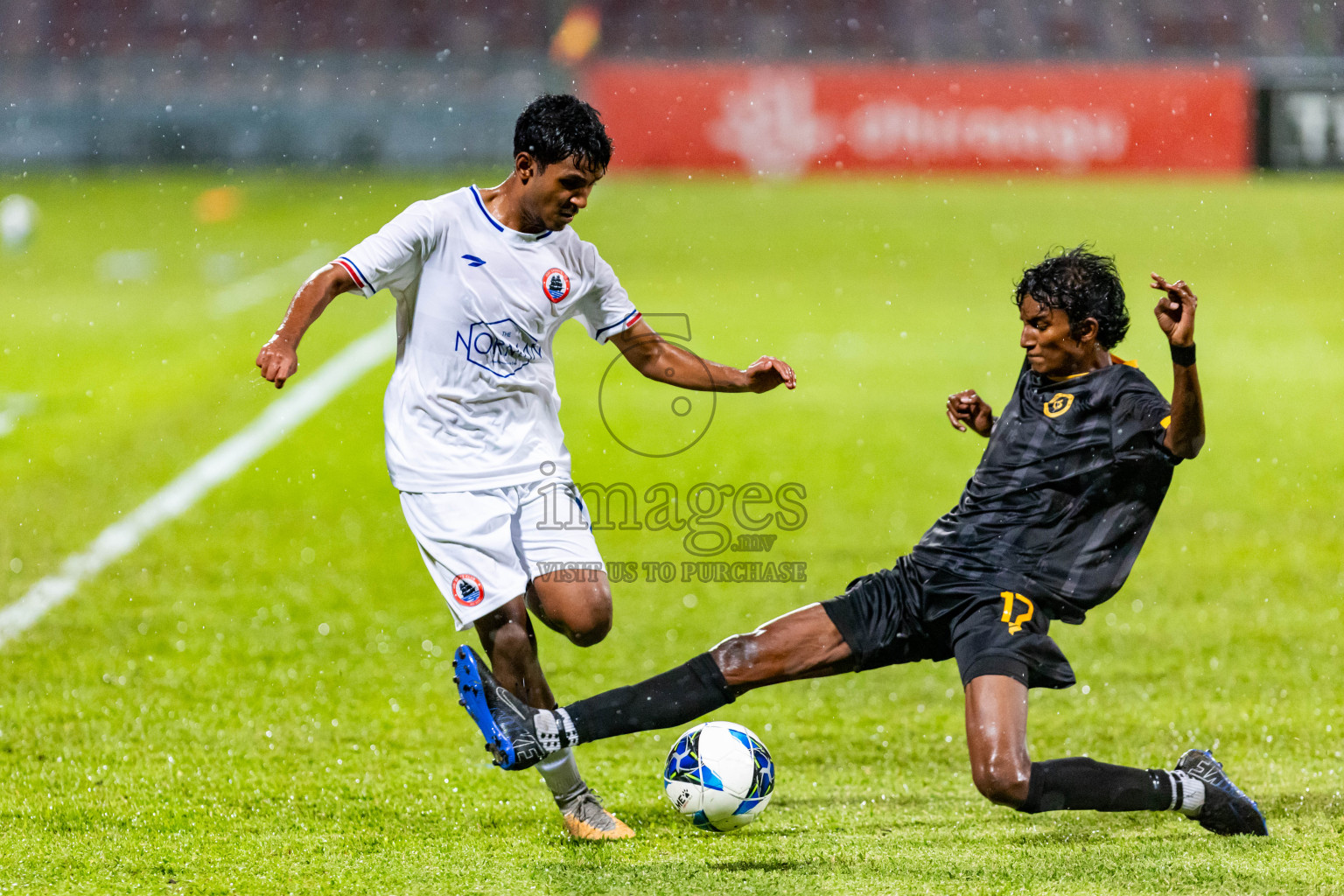 Odi Sports Club vs Buru Sports Club in Day 5 of Under 19 Youth Championship 2024 was held at National Stadium in Male', Maldives on Sunday, 23rd June 2024. Photos: Nausham Waheed / images.mv