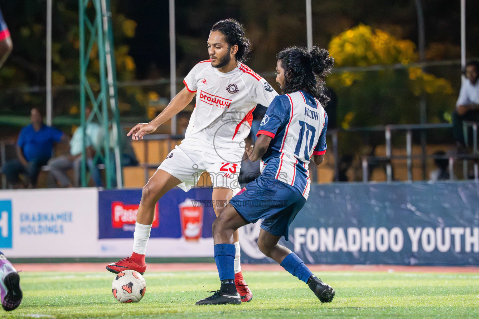 Maahinne UTD VS Outreef SC in Day 1 - Fonadhoo Youth Futsal Challenge 2025 was held in Fonadhoo Futsal Stadium, L. Fonadhoo, Maldives on Sunday, 26th October 2025 Photos: Arif Rasheed / images.mv