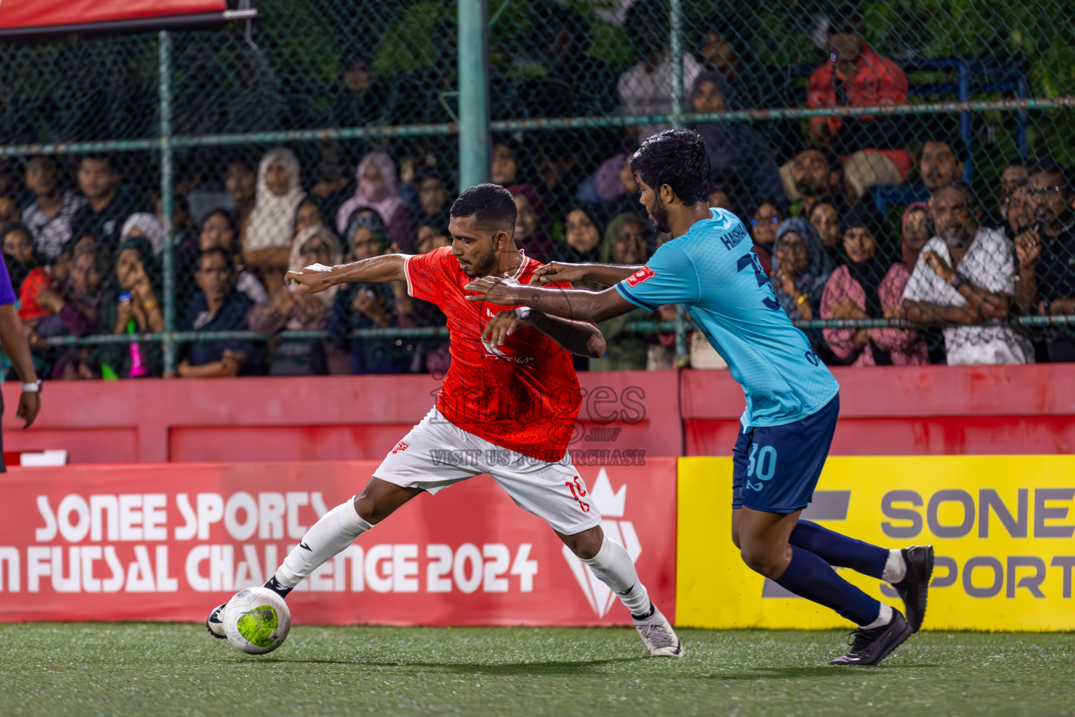 HA Utheemu vs HA Dhidhdhoo on Day 37 of Golden Futsal Challenge 2024 was held on Thursday, 22nd February 2024, in Hulhumale', Maldives
Photos: Ismail Thoriq / images.mv