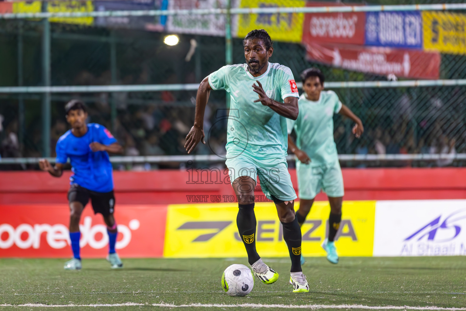 B Kendhoo vs B Thulhaadhoo in Day 21 of Golden Futsal Challenge 2024 was held on Sunday , 4th February 2024 in Hulhumale', Maldives
Photos: Ismail Thoriq / images.mv