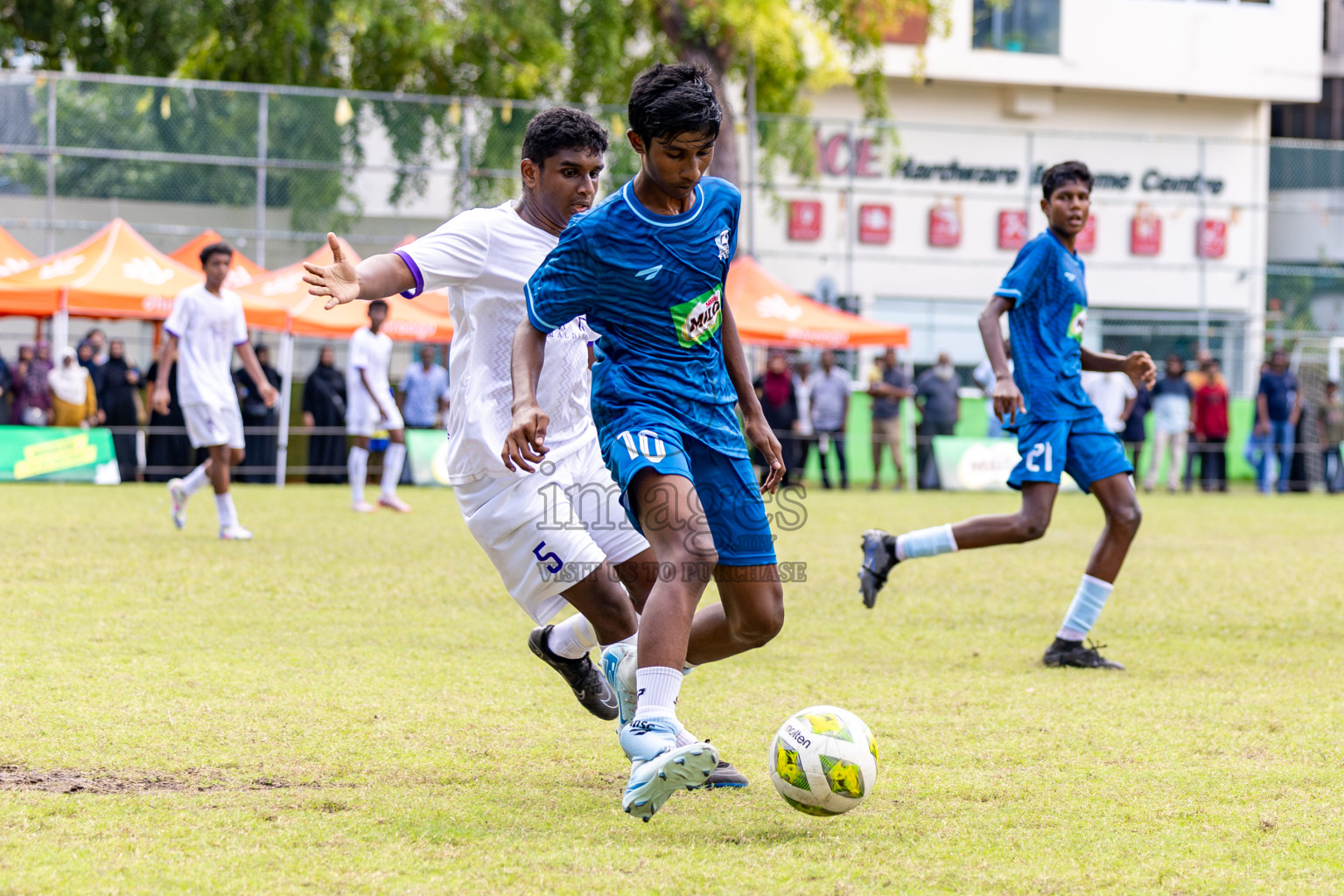 Day 3 of MILO Academy Championship 2024 (U-14) was held in Henveyru Stadium, Male', Maldives on Saturday, 2nd November 2024.
Photos: Hassan Simah / Images.mv