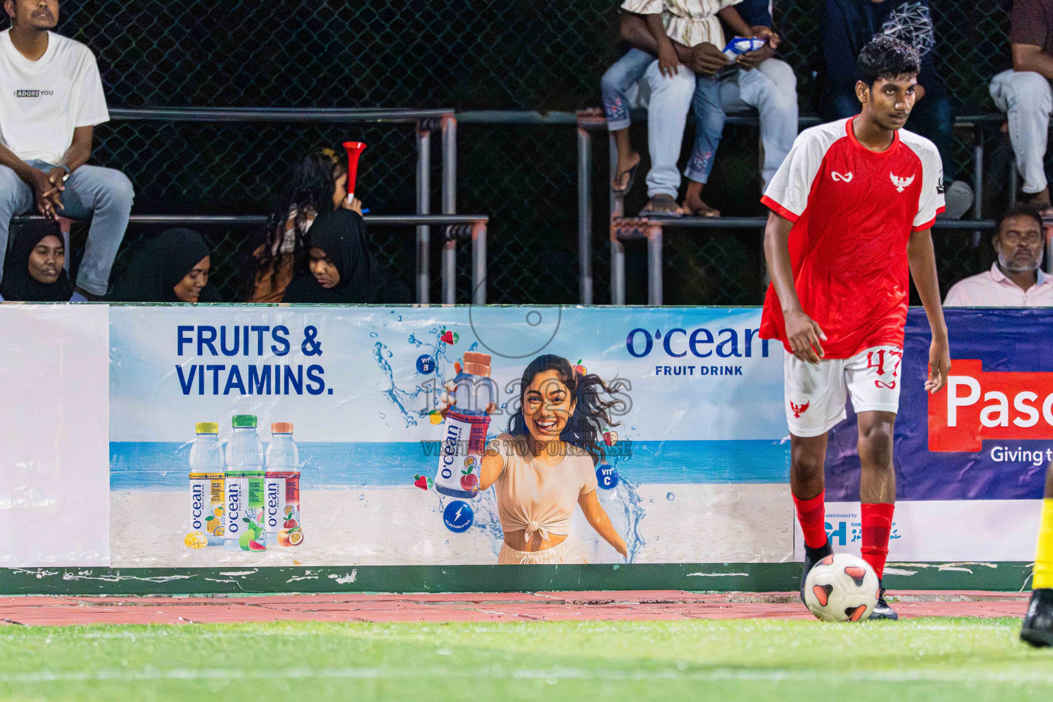 Kanmathi SC VS BEST in Day 4 - Fonadhoo Youth Futsal Challenge 2025 held in Fonadhoo Futsal Stadium, L. Fonadhoo, Maldives on Wednesday, 29th October 2025 Photos: Arif Rasheed / images.mv