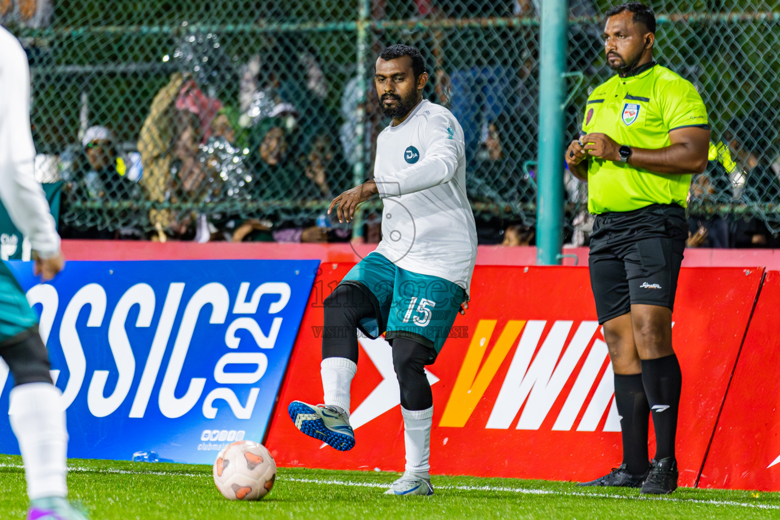 HPSN vs Club DJA in Quater Finals of Club Maldives Cup Classic 2025 was held in Rehendi Futsal Ground, Hulhumale', Maldives on Saturday, 27th September 2025. Photos: Areef Adam / images.mv