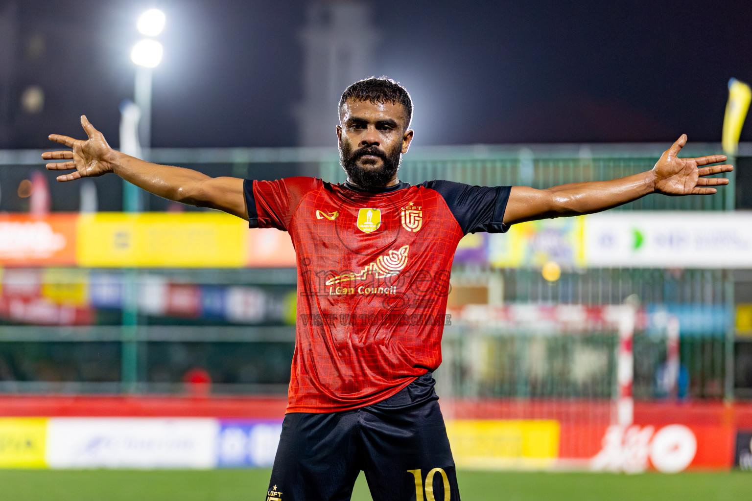 L. Gan VS Th. Omadhoo on Day 35 of Golden Futsal Challenge 2024 was held on Tuesday, 20th February 2024, in Hulhumale', Maldives 
Photos: Hassan Simah, / images.mv