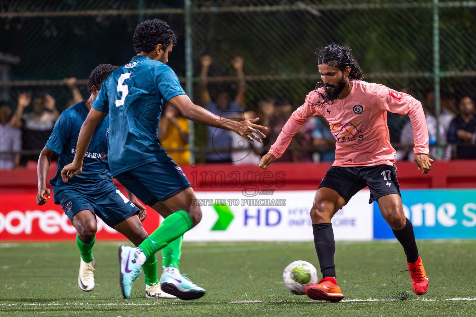 K Gulhi VS K Guraidhoo in Day 25 of Golden Futsal Challenge 2024 was held on Thursday , 8th February 2024 in Hulhumale', Maldives
Photos: Ismail Thoriq / images.mv