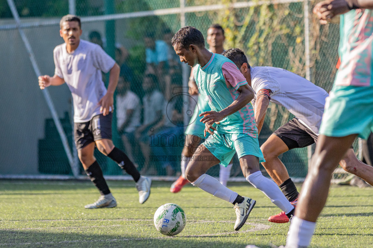 Resort League 2025 Raa Zone - Final Match
Joali vs kothaifaru in Resort League 2025 (Raa Zone) was held on Thursday, 21th august 2025 in JOALI Maldives Resort, Raa Atoll, Maldives. Photos: Areef Adam / images.mv