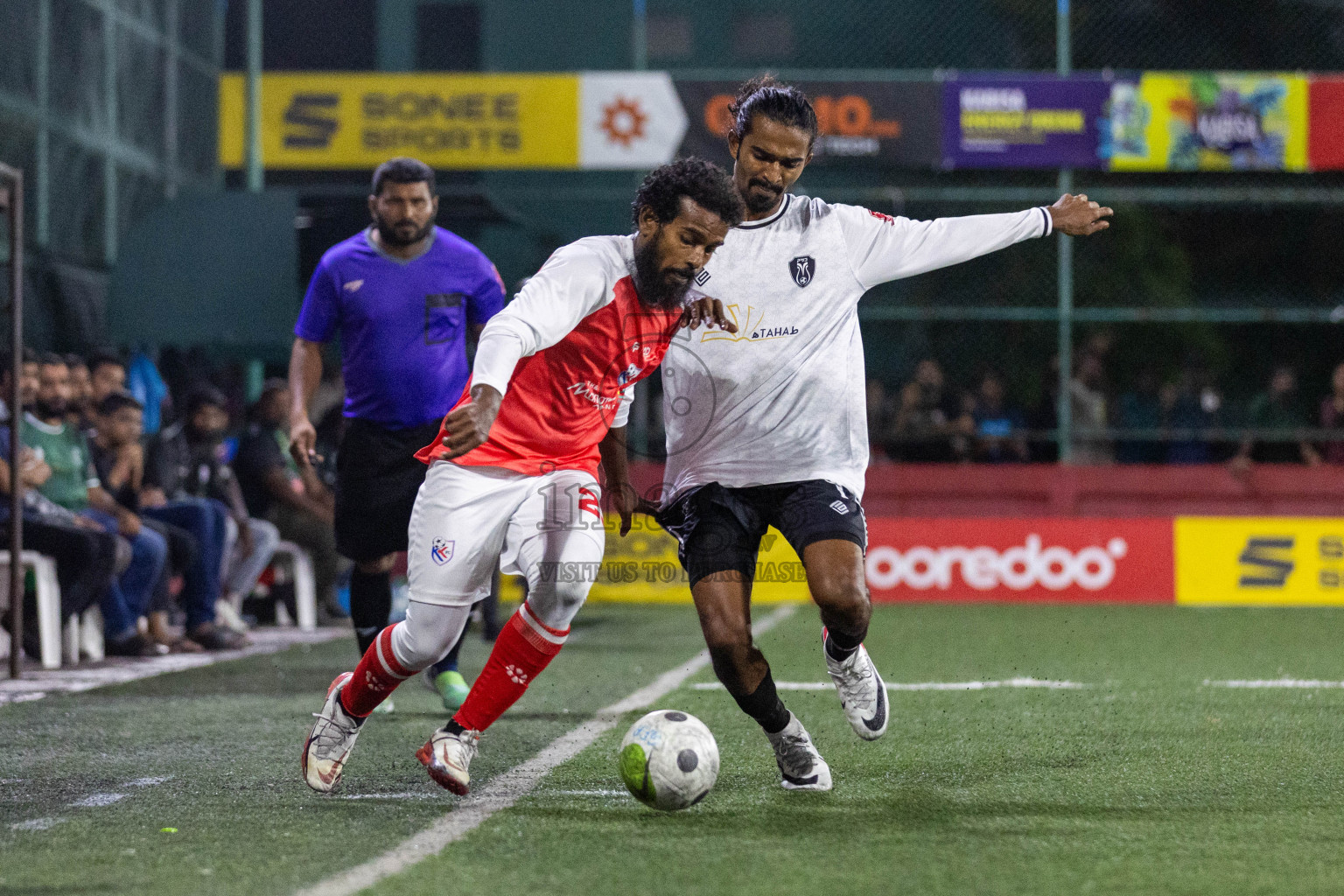 N Miladhoo vs N Kendhikulhudhoo in Day 15 of Golden Futsal Challenge 2024 was held on Monday, 29th January 2024, in Hulhumale', Maldives Photos: Nausham Waheed / images.mv