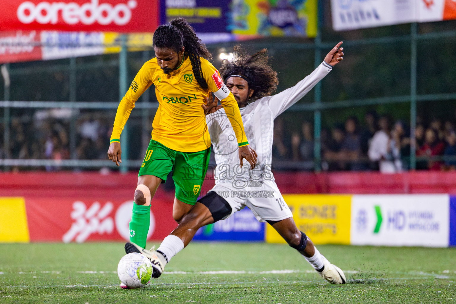 GA Gemanafushi vs GDh Vaadhoo on Day 35 of Golden Futsal Challenge 2024 was held on Tuesday, 20th February 2024, in Hulhumale', Maldives
Photos: Mohamed Mahfooz Moosa, / images.mv