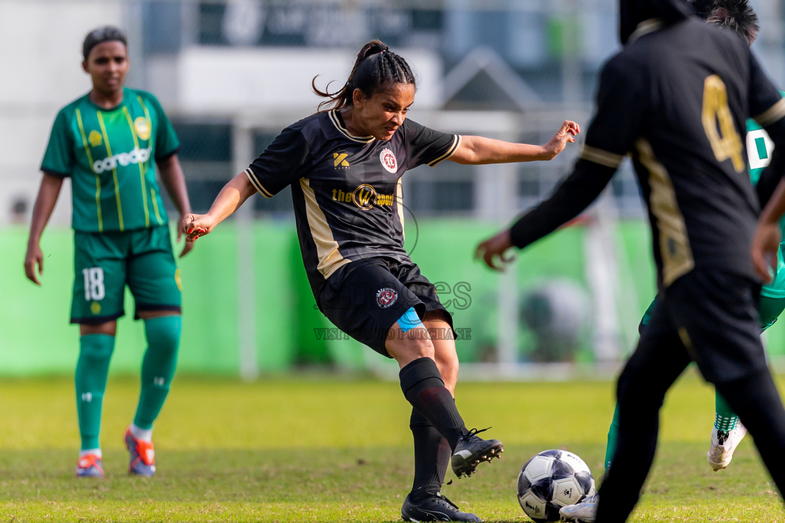TC Sports Club vs Maziya Sports and Recreation  in FAM Women’s League 2025 held in Henveiru Football ground, Male', Maldives on Thursday, 11th December 2025. Photos: Nausham Waheed / Images.mv