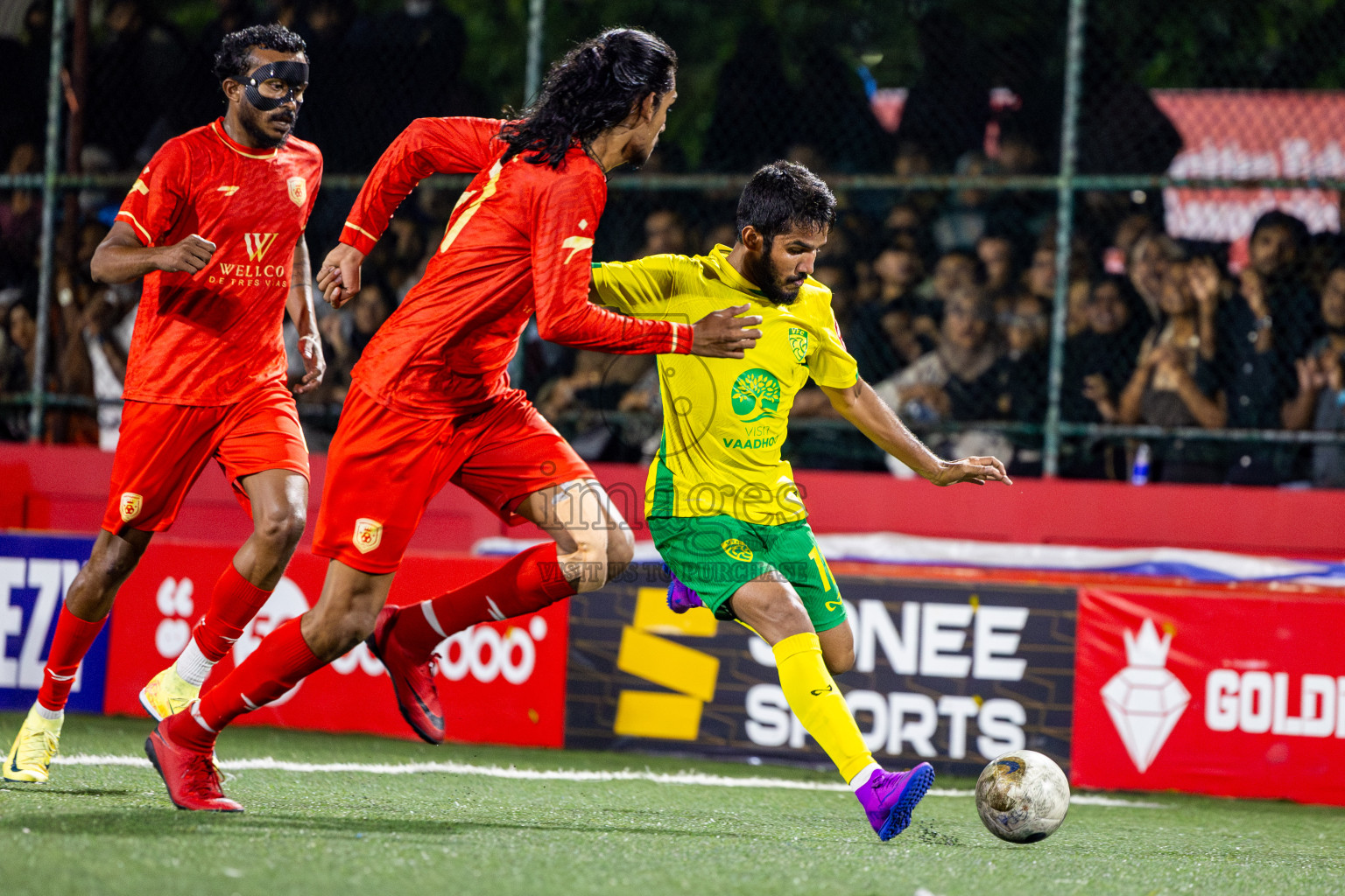 Gdh Vaadhoo vs GA Dhevvadhoo in zone round on Day 32 of Golden Futsal Challenge 2025 was held on Wednesday , 5th February 2025, in Hulhumale', Maldives. Photos: Nausham Waheed / images.mv