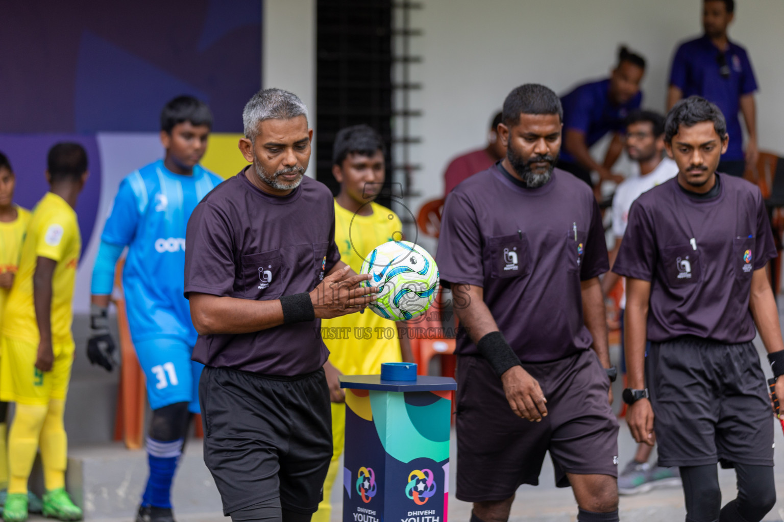 Eagles vs Maziya (U12) in Dhivehi Youth League 2024 - Day 2. Matches held at Henveiru Stadium on 22nd November 2024 , Friday. Photos: Shuu Abdul Sattar/ Images.mv