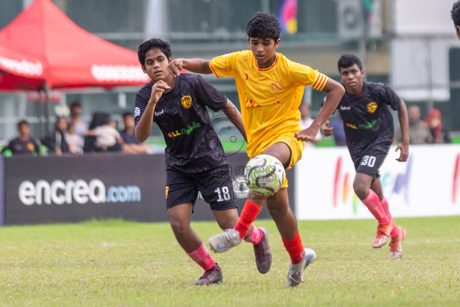 United Victory vs Victory Sports Club  (U14) in Day 5 of Dhivehi Youth League 2024 held at Henveiru Stadium on Friday 29th November 2024. Photos: Shuu Abdul Sattar/ Images.mv