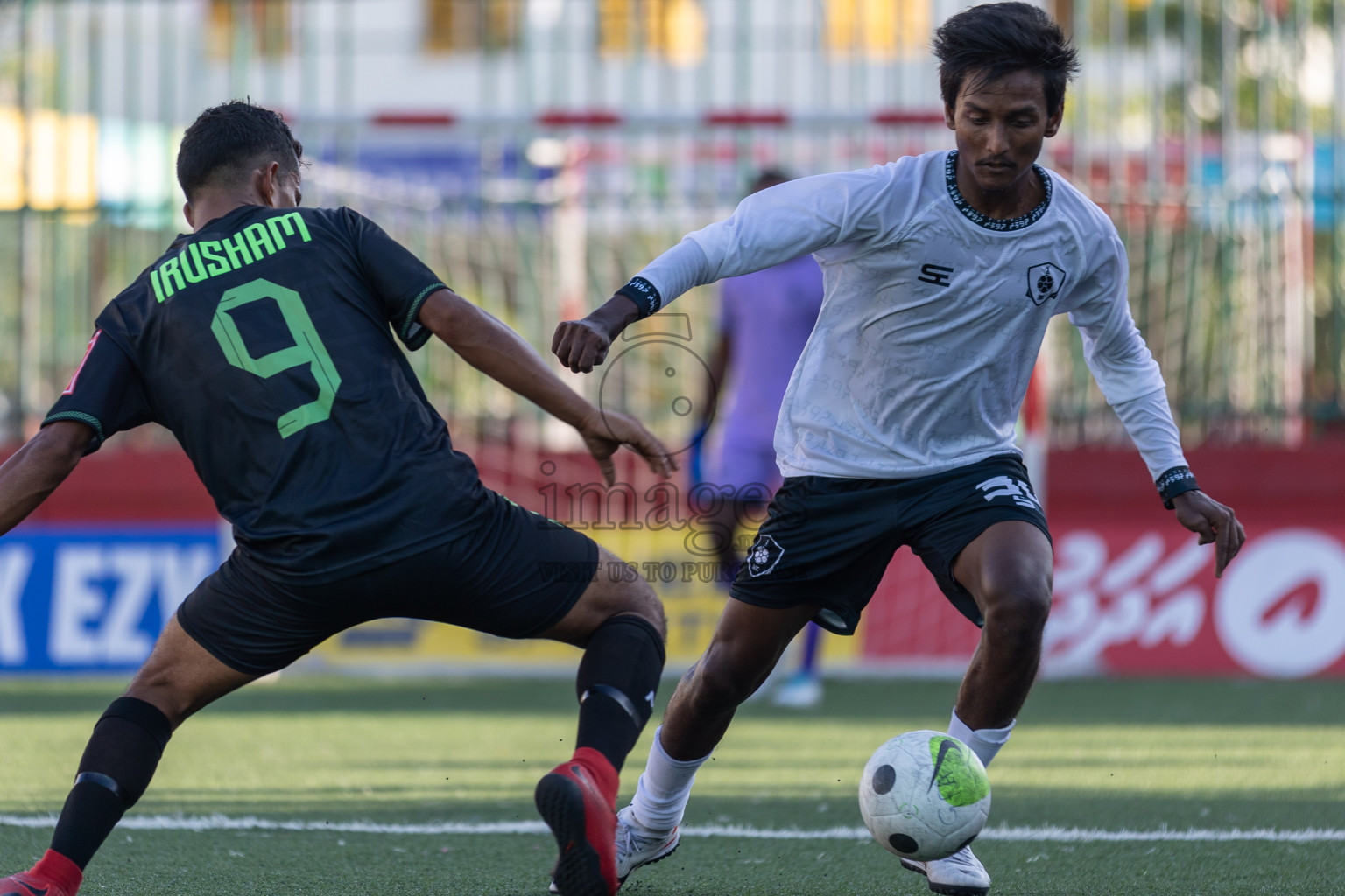 R Maduvvari vs R Dhuvaafaru in Day 5 of Golden Futsal Challenge 2024 was held on Friday, 19th January 2024, in Hulhumale', Maldives Photos: Mohamed Mahfooz Moosa / images.mv