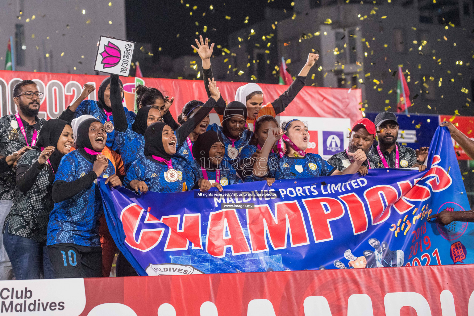 Ports Limited vs WAMCO - in the Finals 18/30 Women's Futsal Fiesta 2021 held in Hulhumale, Maldives on 18 December 2021. Photos by Nausham Waheed & Shuu Abdul Sattar