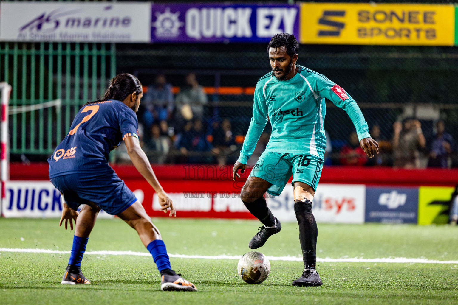 S Hithadhoo vs S Feydhoo in zone round on Day 32 of Golden Futsal Challenge 2025 was held on Wednesday , 5th February 2025, in Hulhumale', Maldives. Photos: Nausham Waheed / images.mv