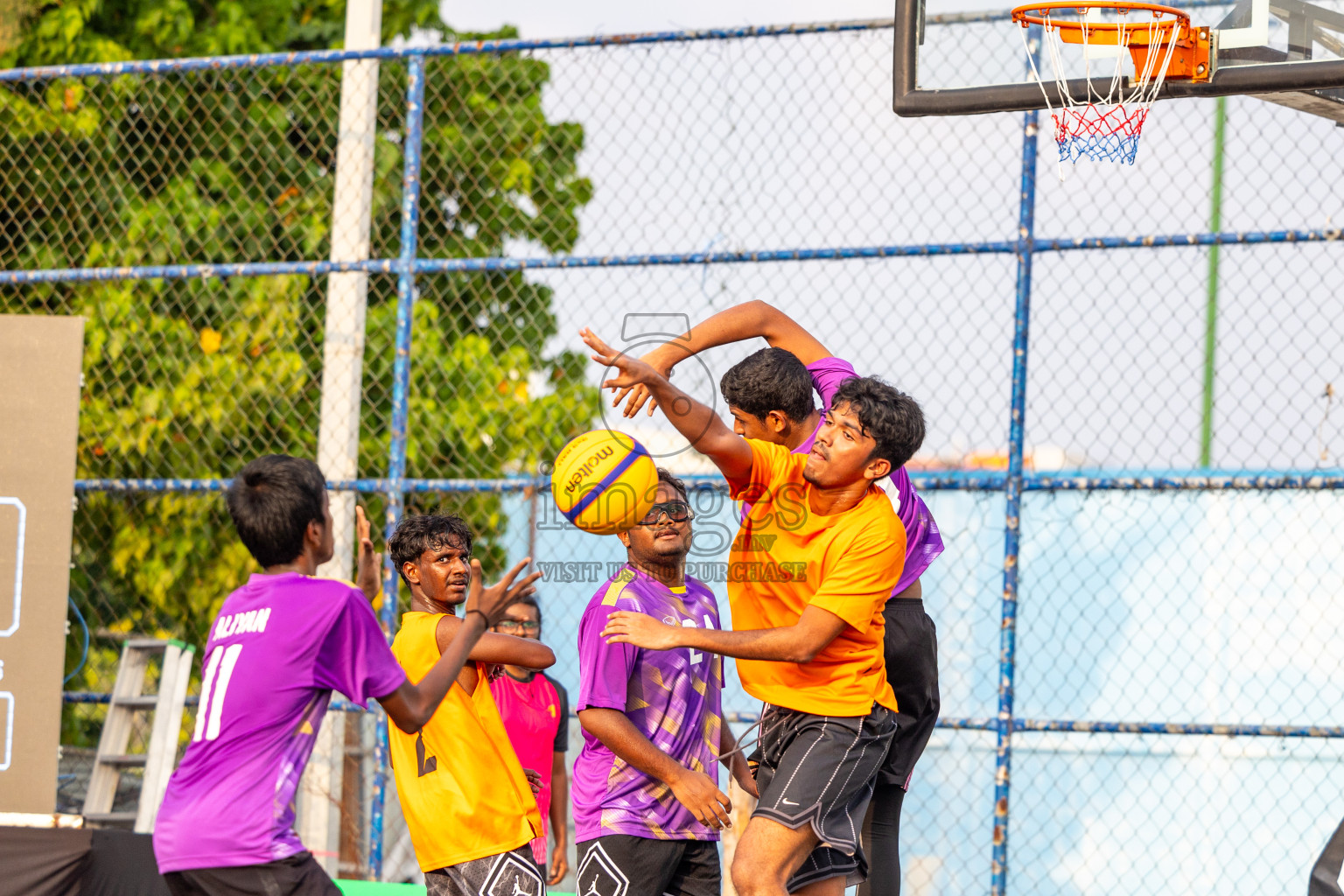 Day 1 of MILO Ramadan 3x3 Challenge 2024 was held in Ekuveni Outdoor Basketball Court at Male', Maldives on Tuesday, 12th March 2024. 
Photos: Ismail Thoriq / images.mv