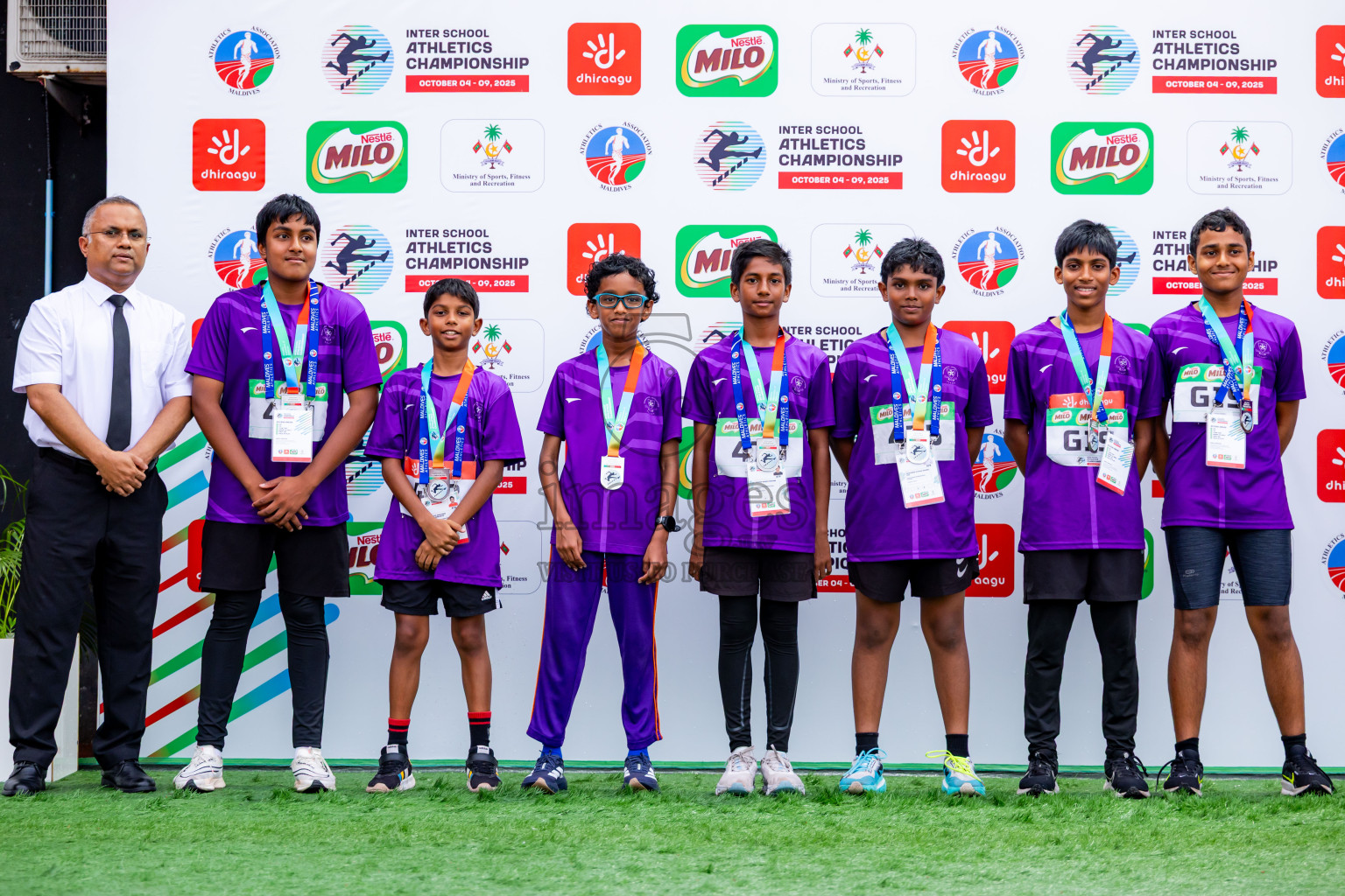 Day 6 of Inter-school Athletics Championship 2025 held in Ekuveni Synthetic Track, Male', Maldives on Sunday, 12th October 2025. Photos by: Nausham Waheed / Images.mv