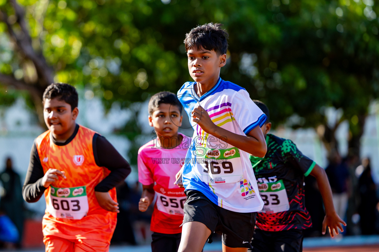 Day 1 of Inter-school Athletics Championship 2025 held in Ekuveni Synthetic Track, Male', Maldives on Monday, 06th October 2025. Photos by: Nausham Waheed / Images.mv
