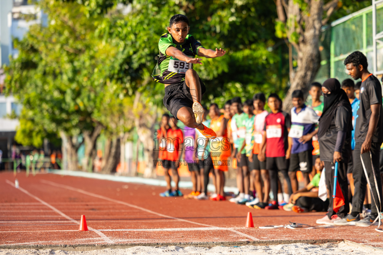Day 4 of Inter-school Athletics Championship 2025 held in Ekuveni Synthetic Track, Male', Maldives on Thursday, 09th October 2025. Photos by: Raaif Yoosuf / Images.mv