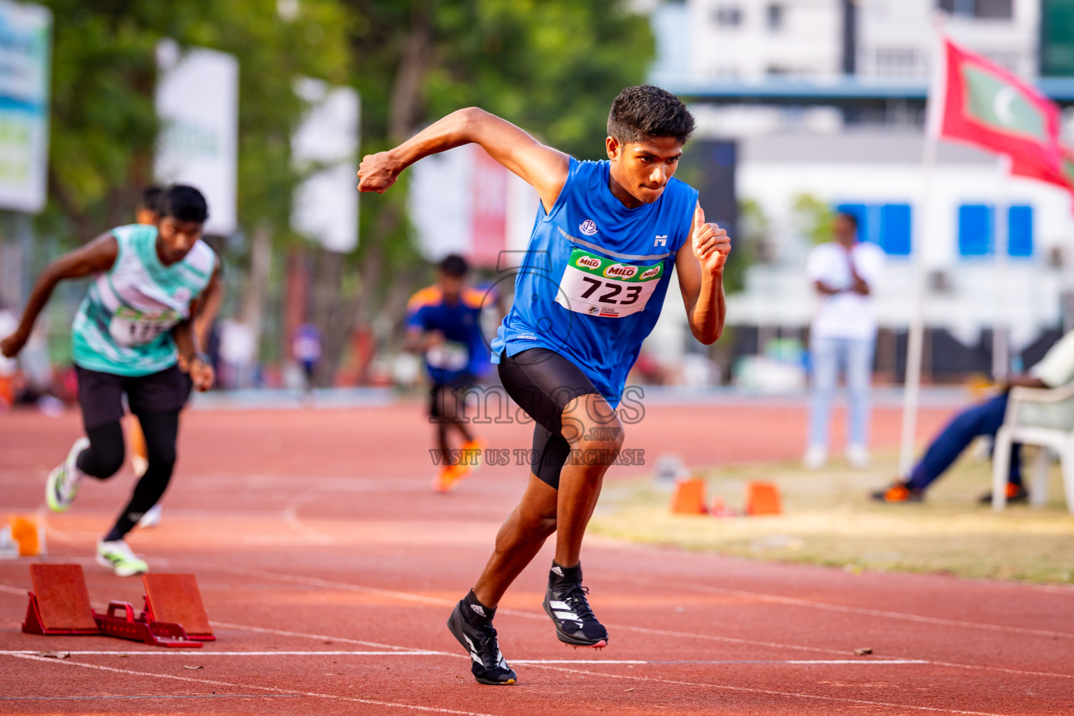 Day 3 of Inter-school Athletics Championship 2025 held in Ekuveni Synthetic Track, Male', Maldives on Wednesday, 08th October 2025. Photos by: Nausham Waheed / Images.mv