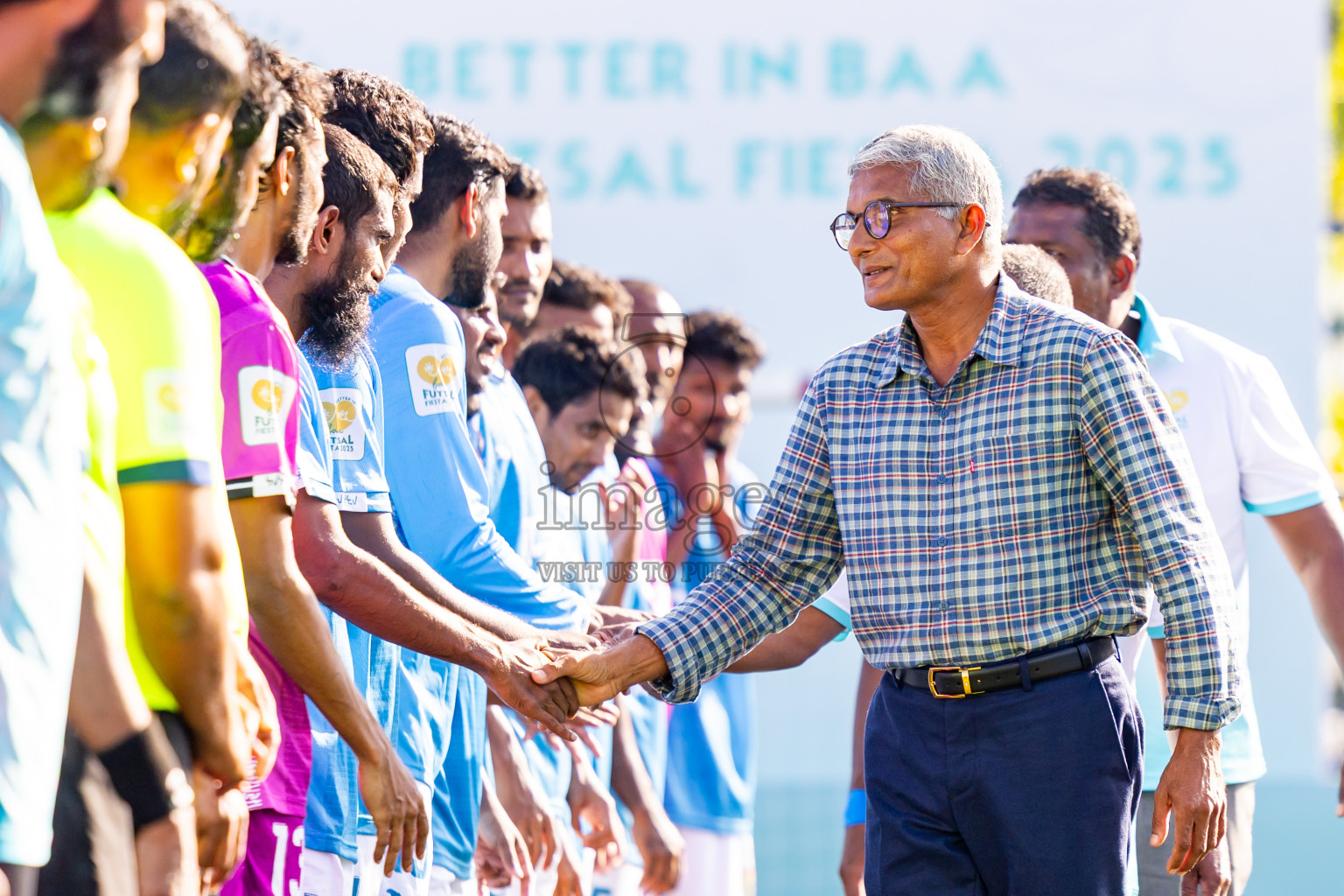 Eydhafushi vs Kudarikilu in Quater Finals of Better in Baa Futsal Fiesta 2025 Men's division held in B. Eydhafushi, Maldives on Thursday, 13th November 2025. Photos: Nausham Waheed / images.mv