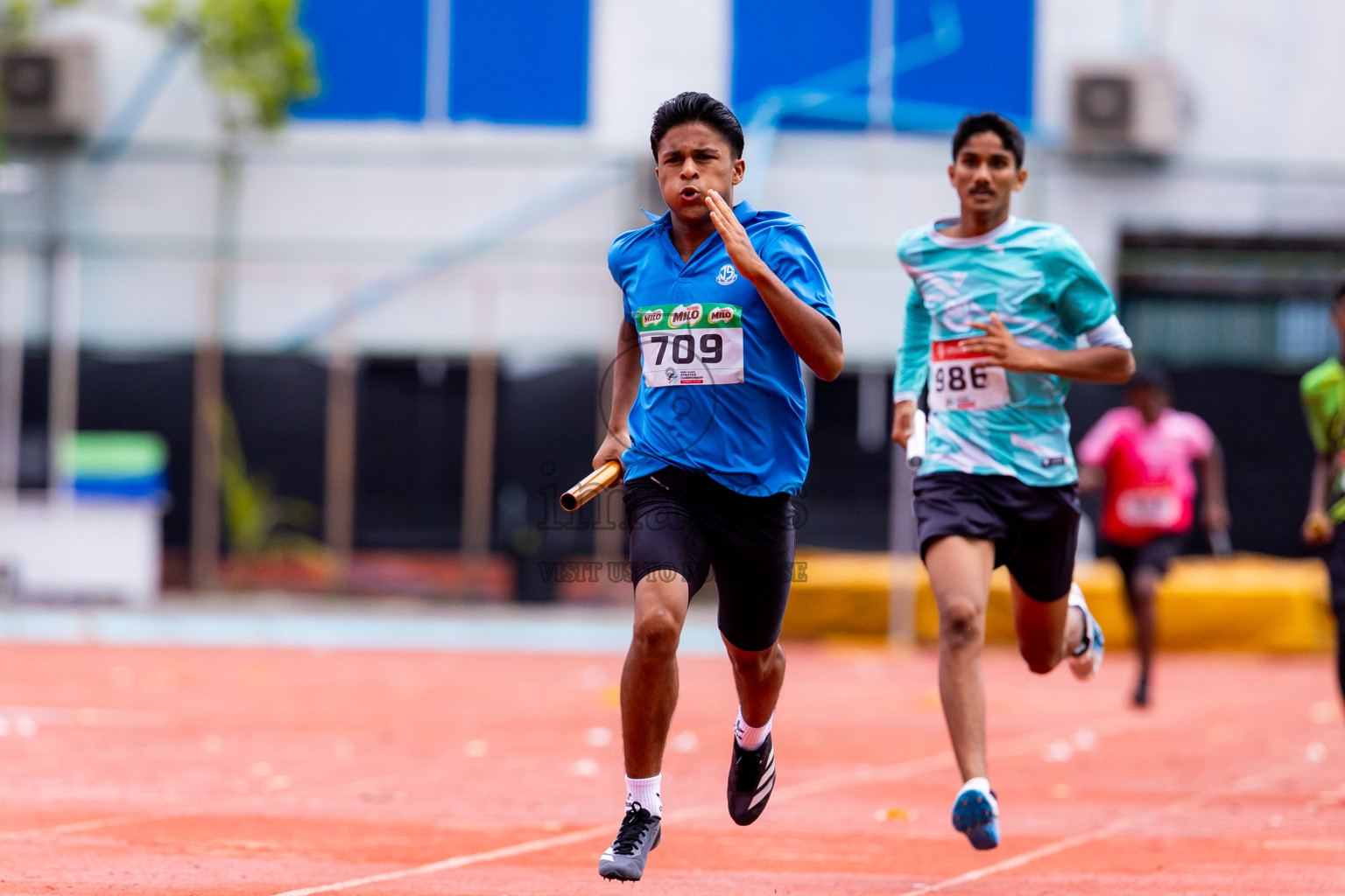 Day 6 of Inter-school Athletics Championship 2025 held in Ekuveni Synthetic Track, Male', Maldives on Sunday, 12th October 2025. Photos by: Nausham Waheed / Images.mv